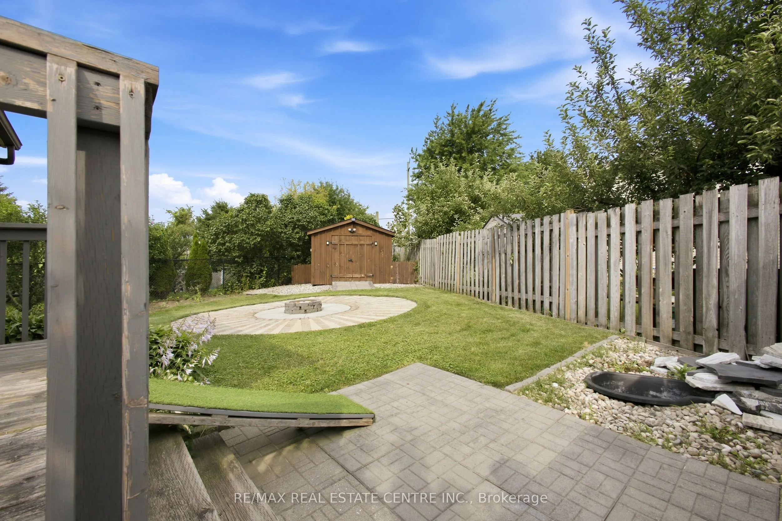 801 Hunters Gate Crescent