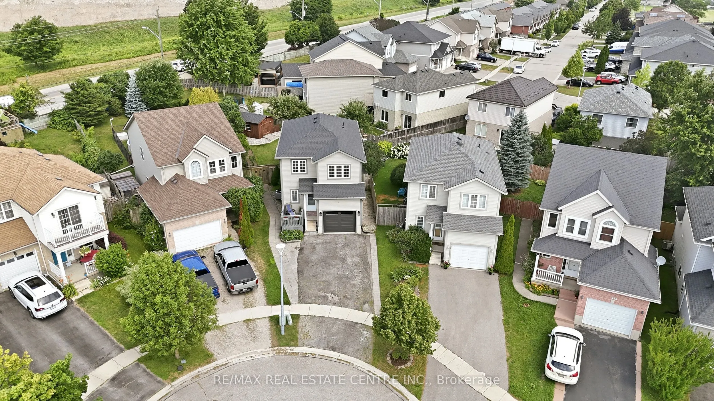 801 Hunters Gate Crescent