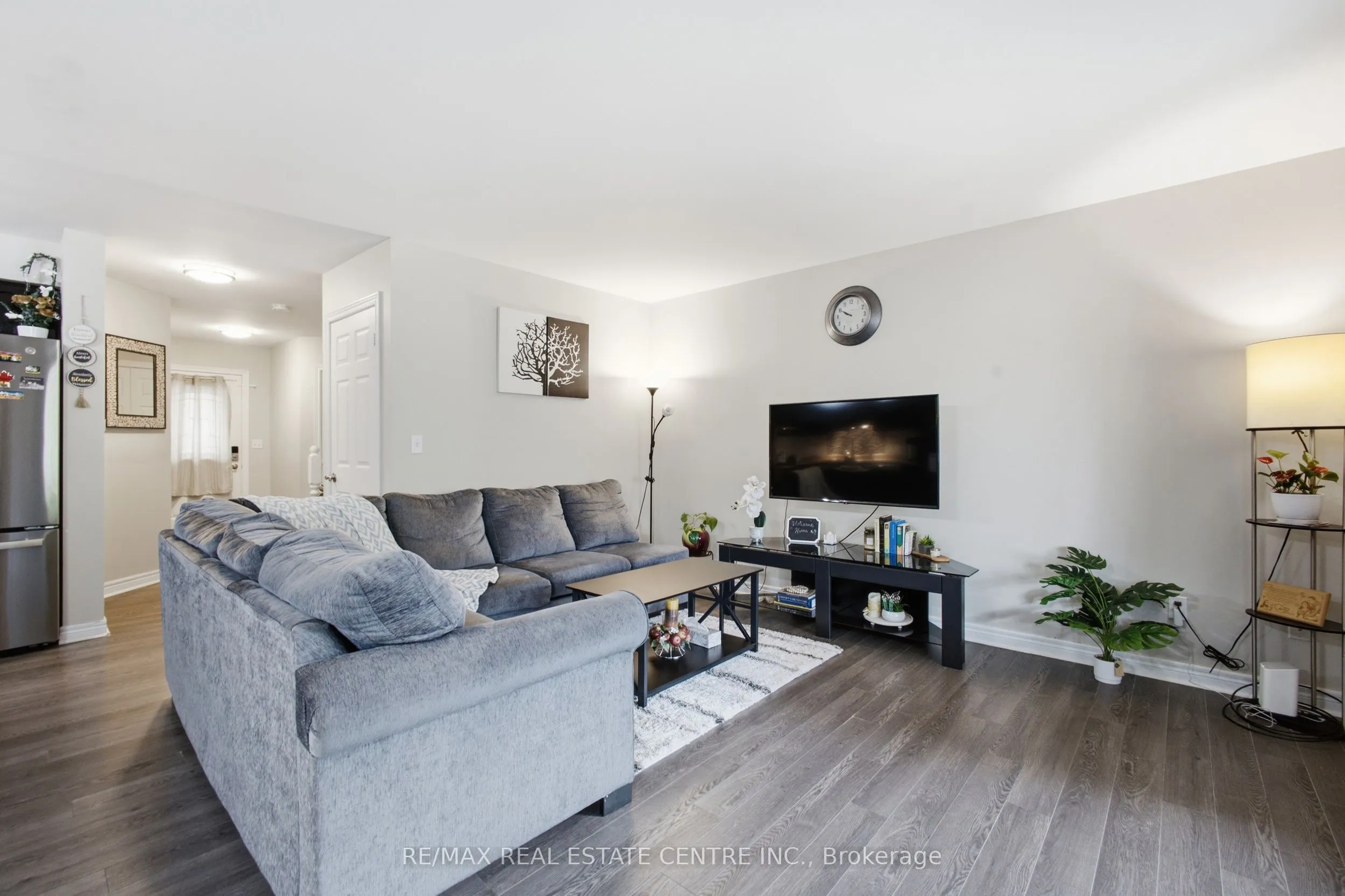 801 Hunters Gate Crescent