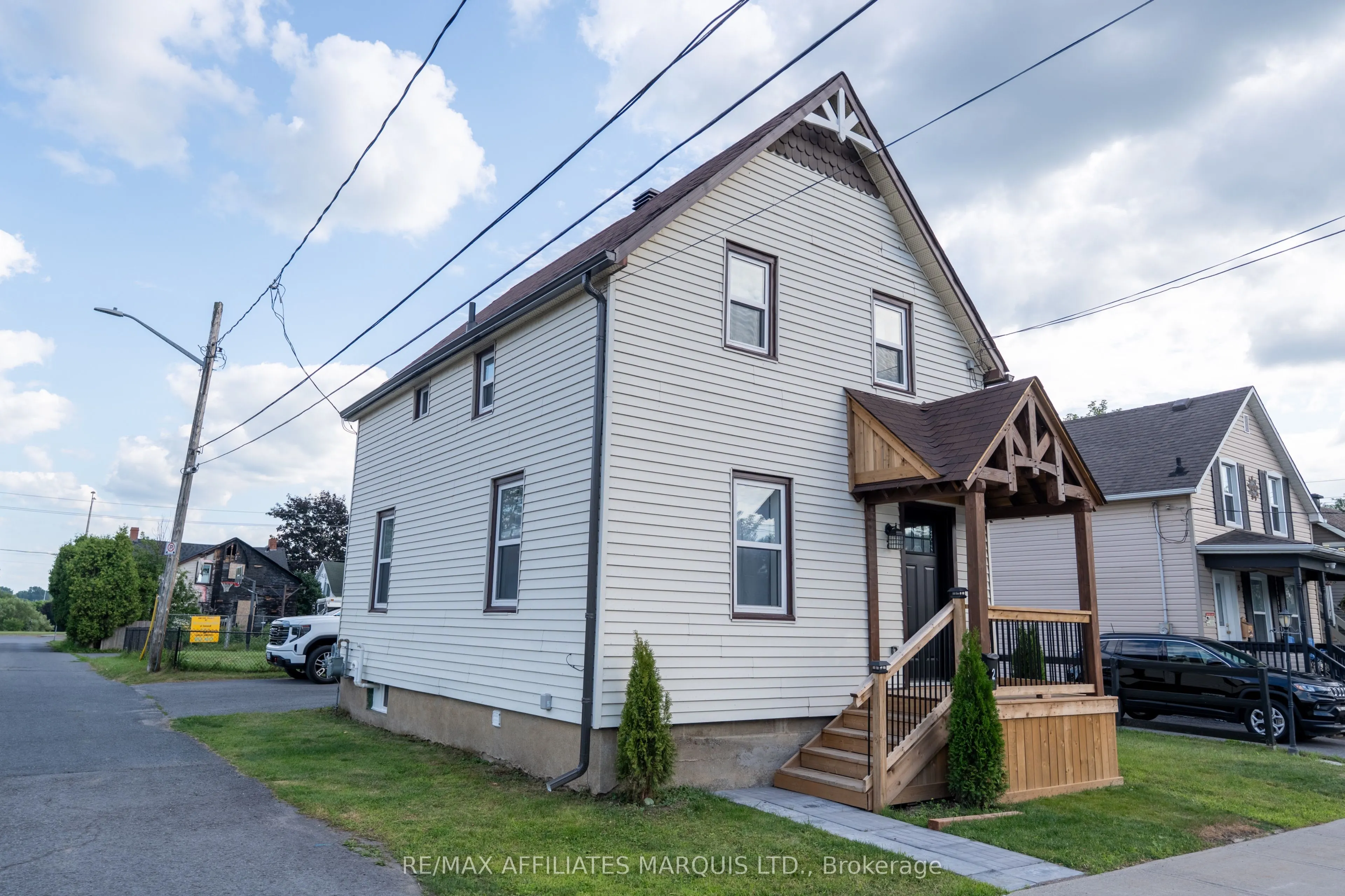 2 Whitehead Avenue