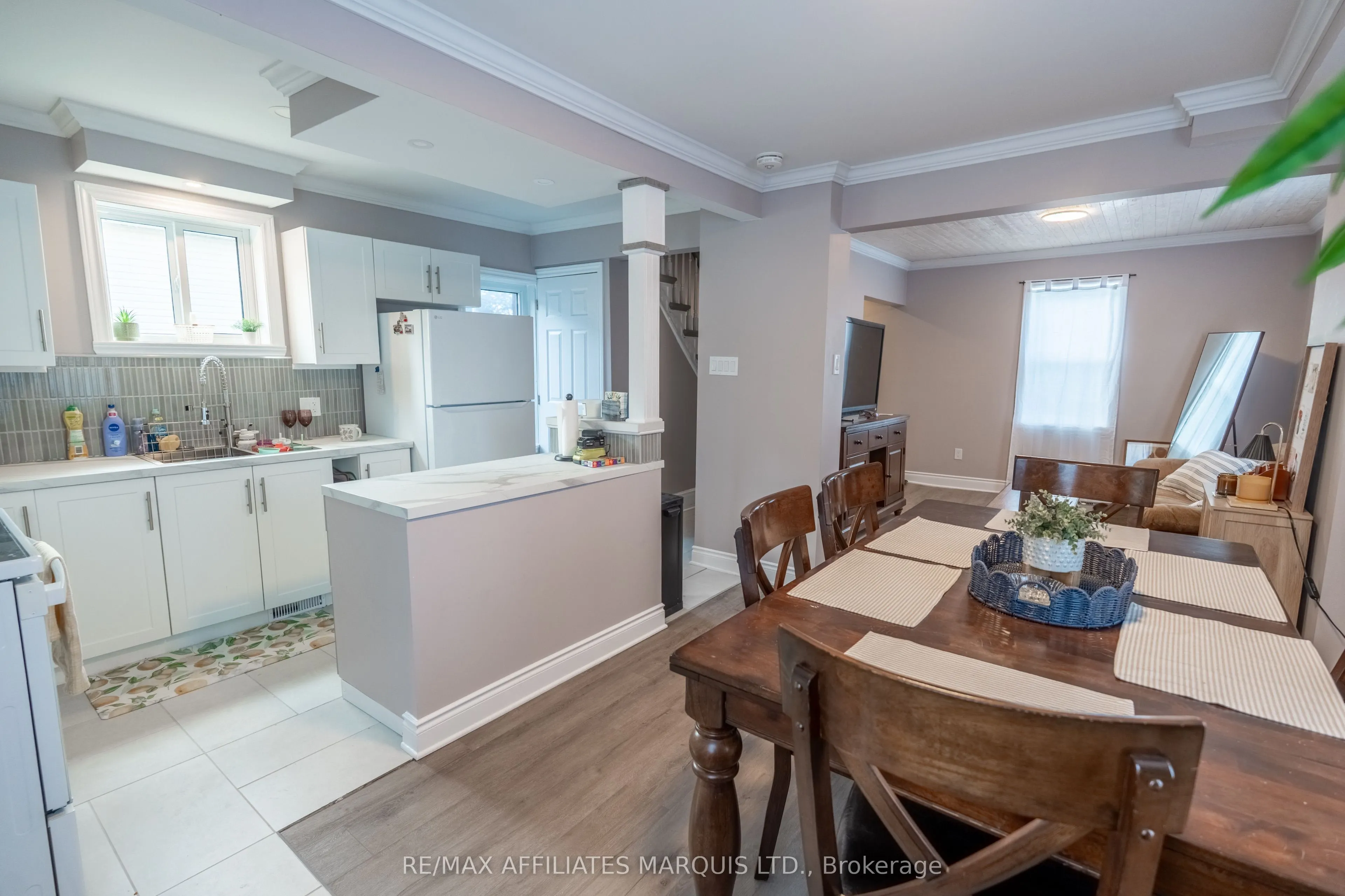 2 Whitehead Avenue