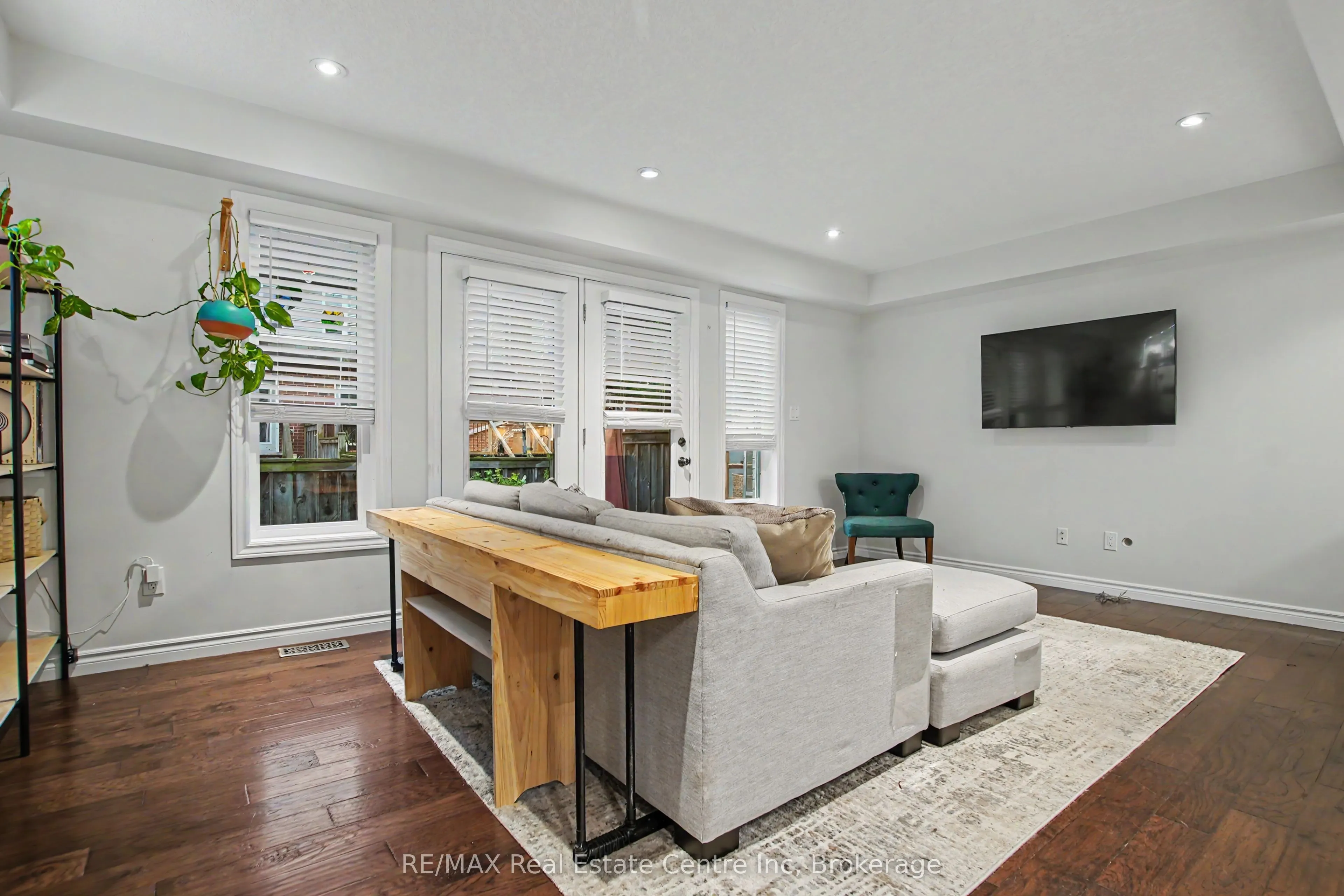 167 Arkell Road #15
