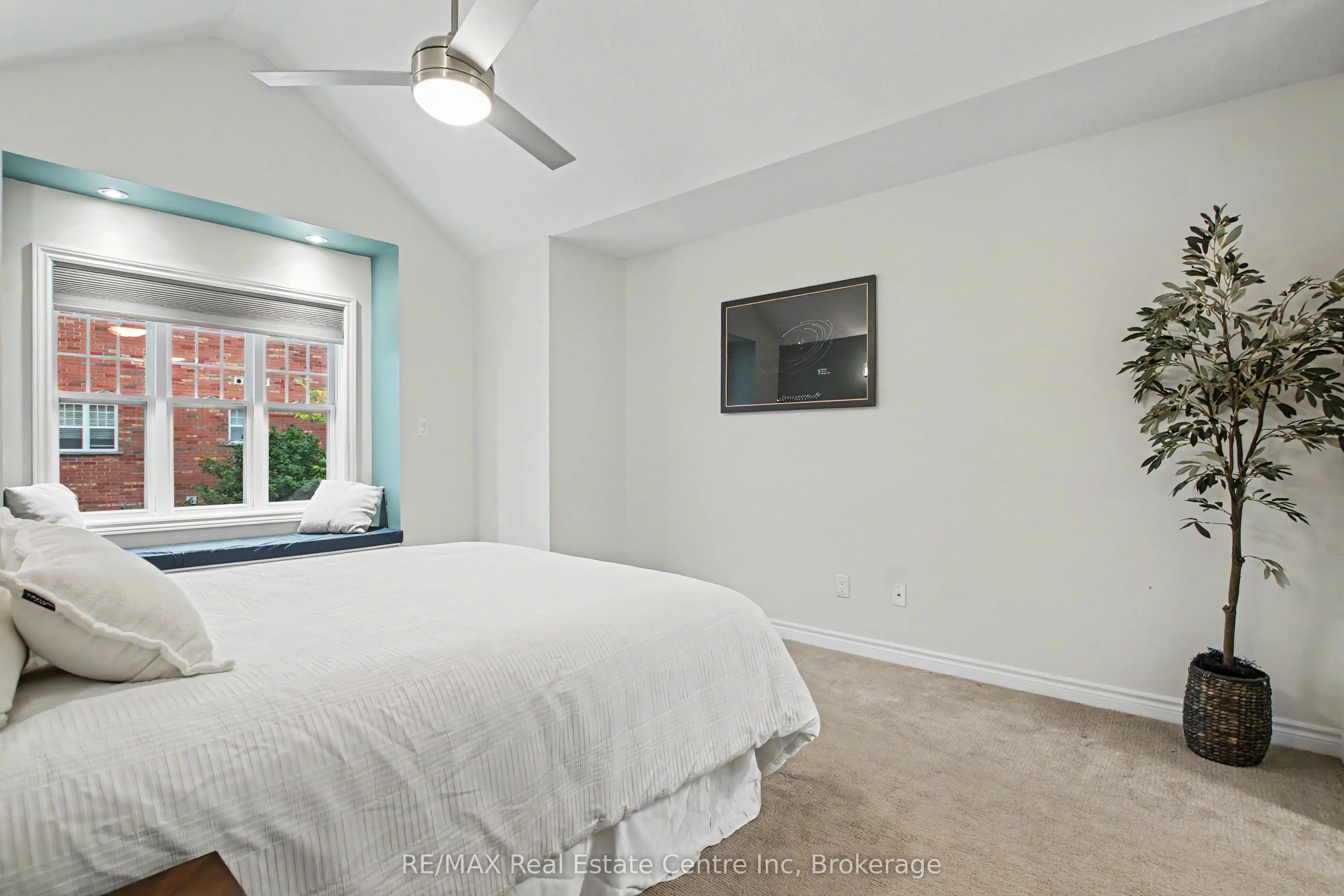 167 Arkell Road #15