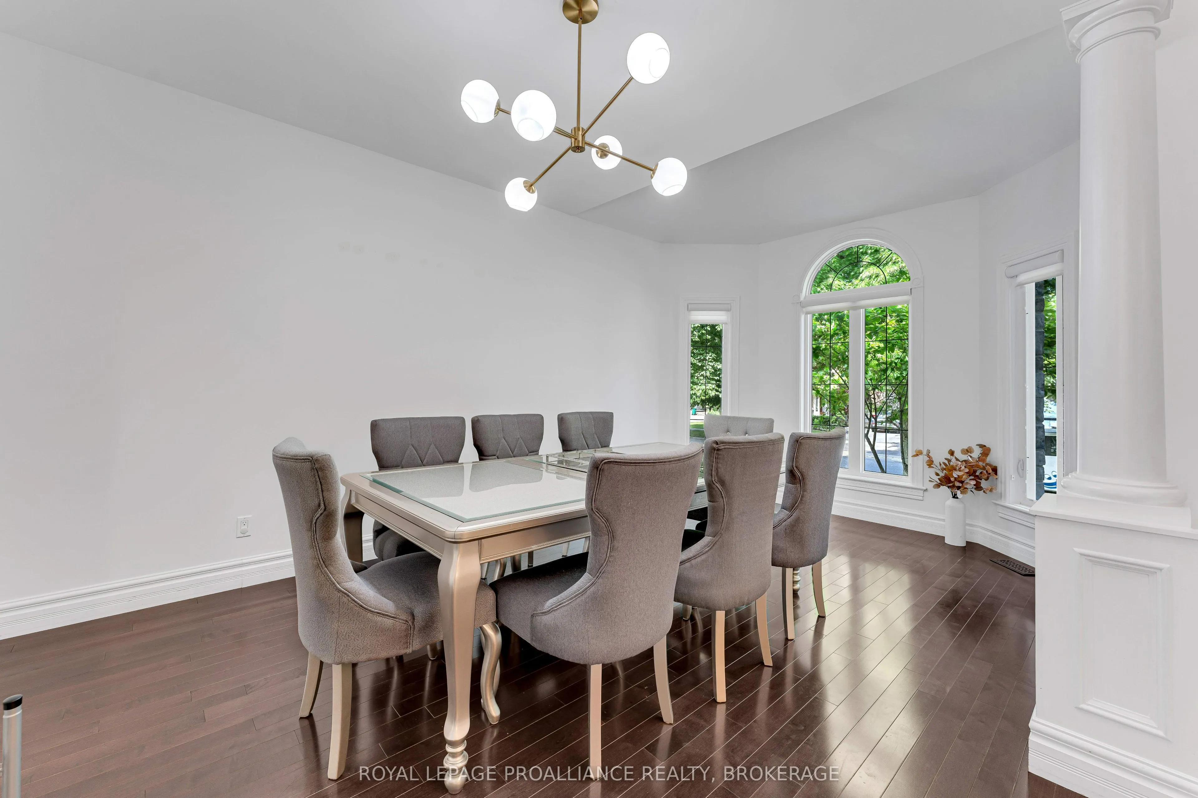 81 Kenwoods Circle