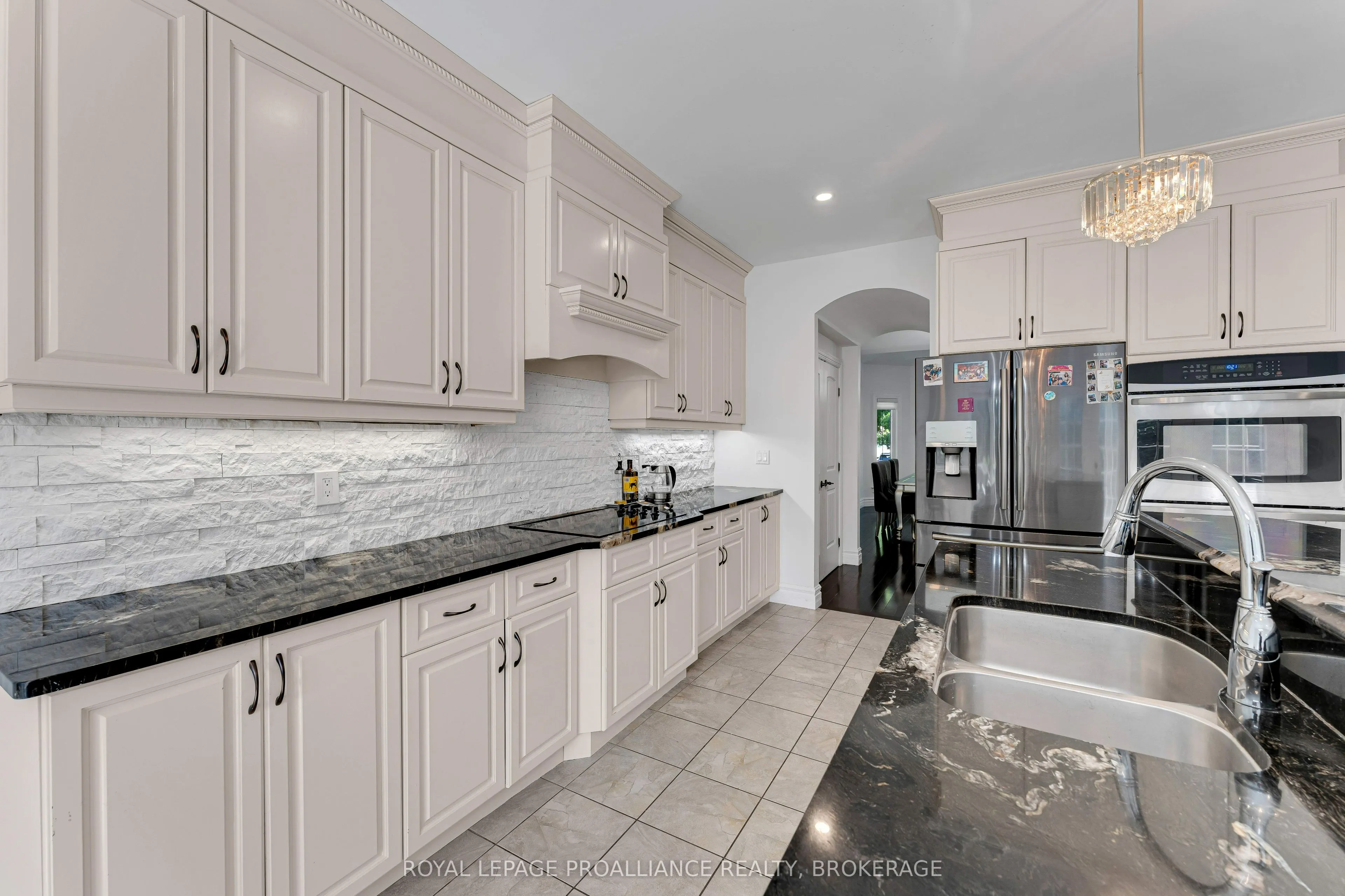 81 Kenwoods Circle