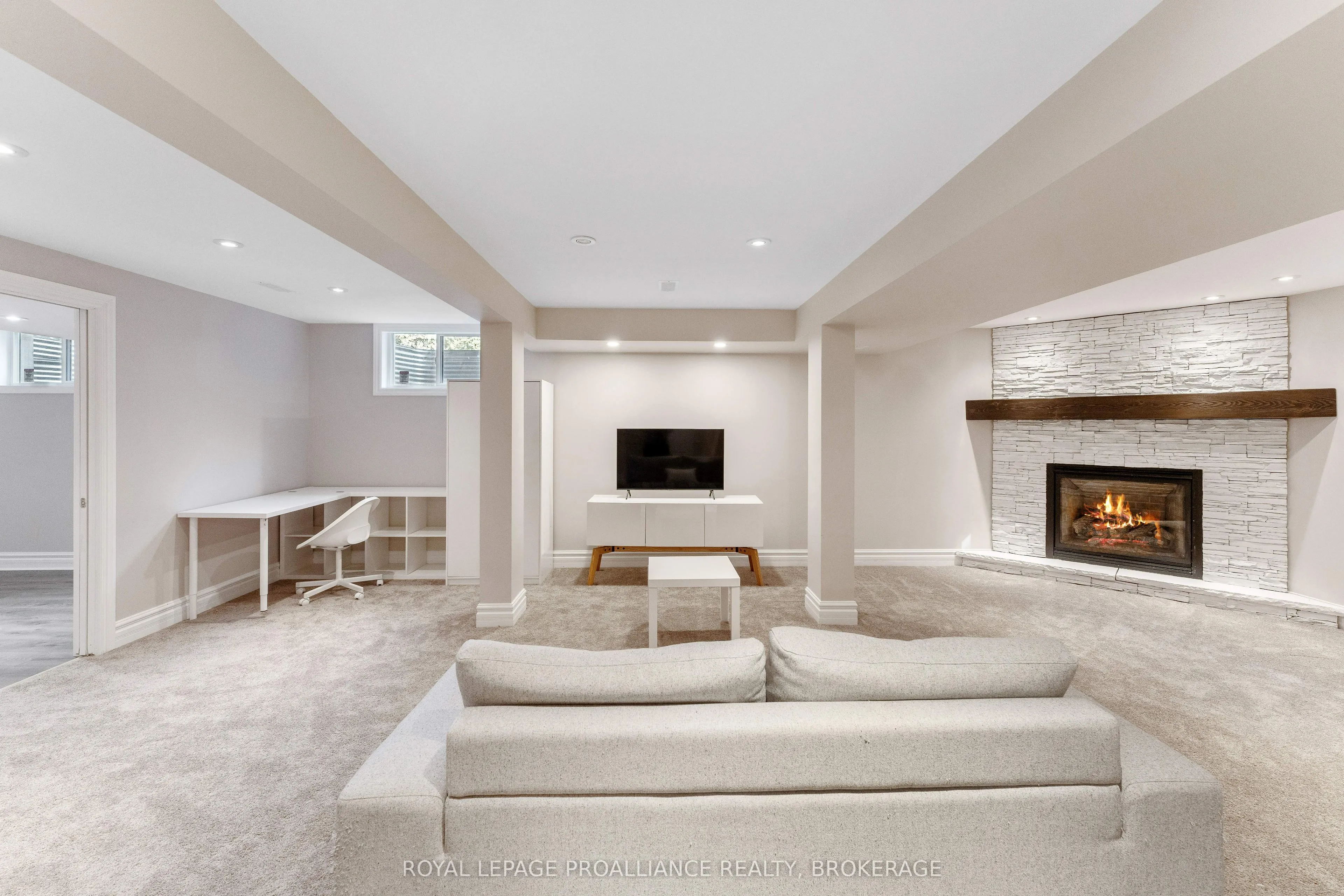 81 Kenwoods Circle