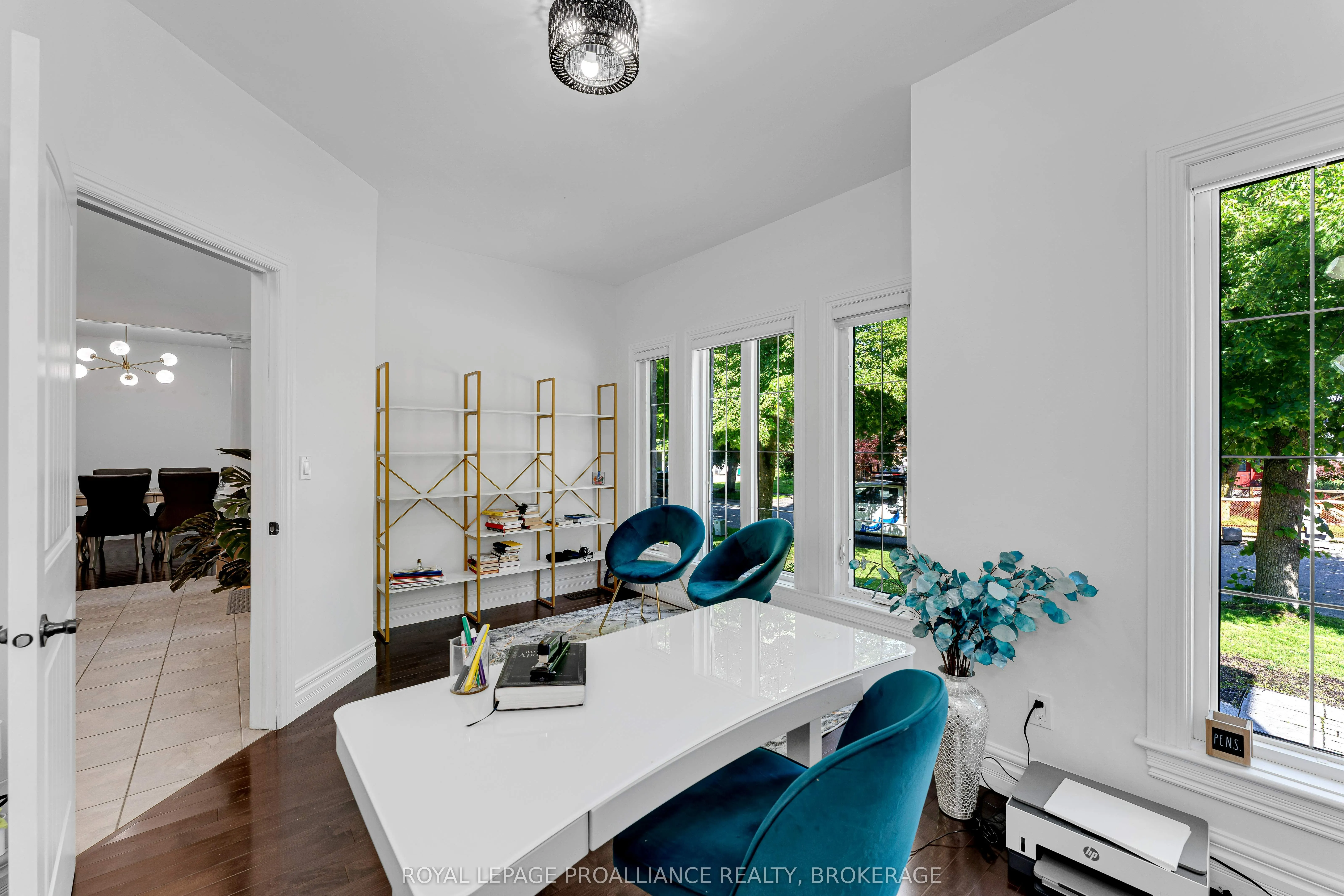 81 Kenwoods Circle