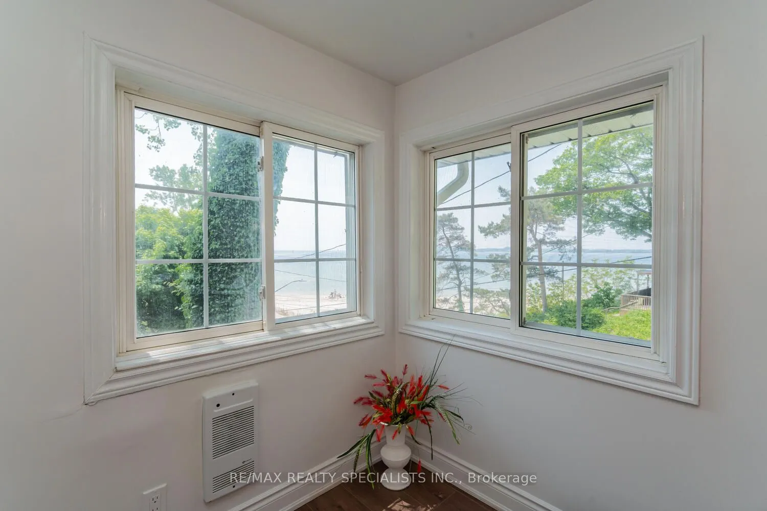 532 RIDGEWAY Road