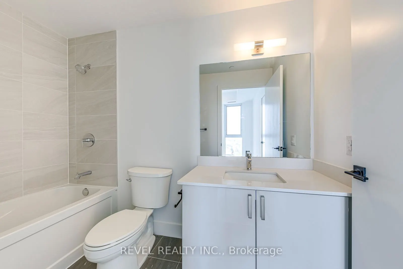 2782 Barton Street E #1107