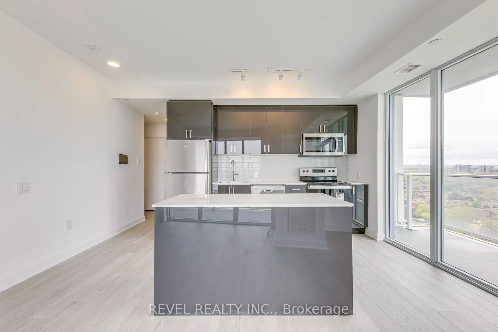 2782 Barton Street E #1107