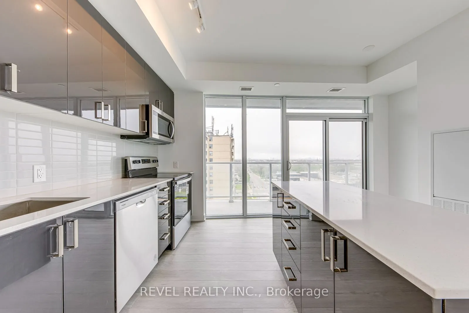 2782 Barton Street E #1107
