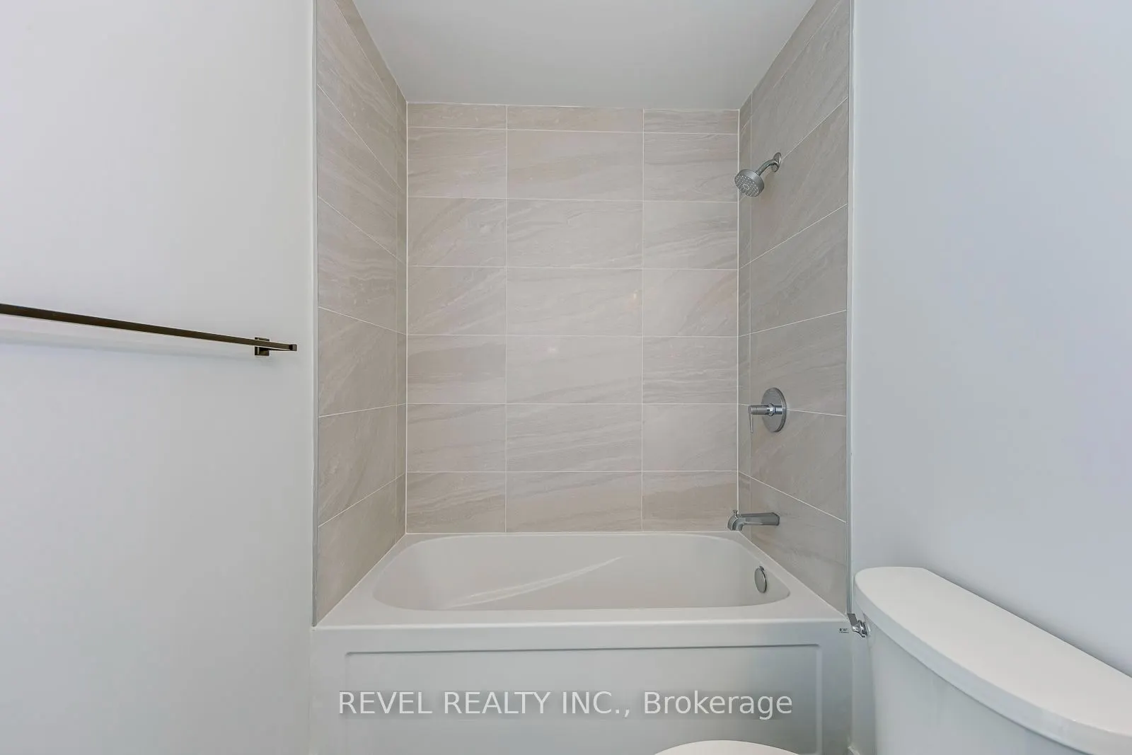 2782 Barton Street E #1107