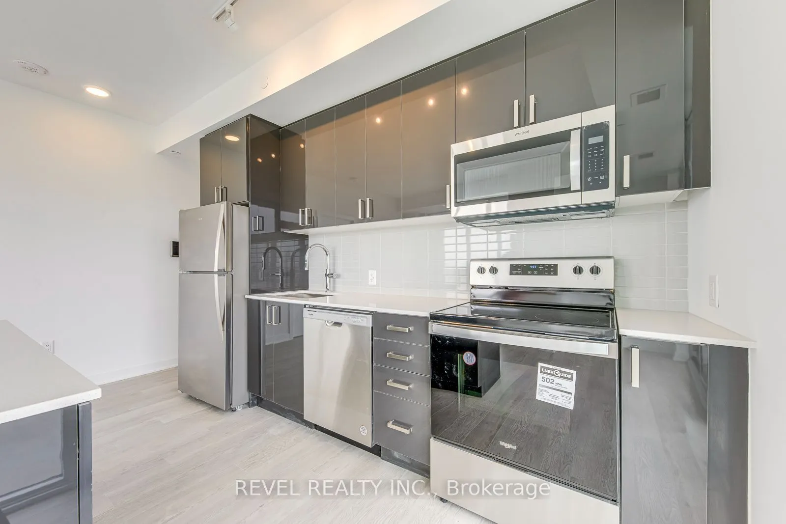 2782 Barton Street E #1107