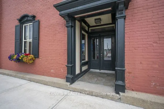 28 High Street