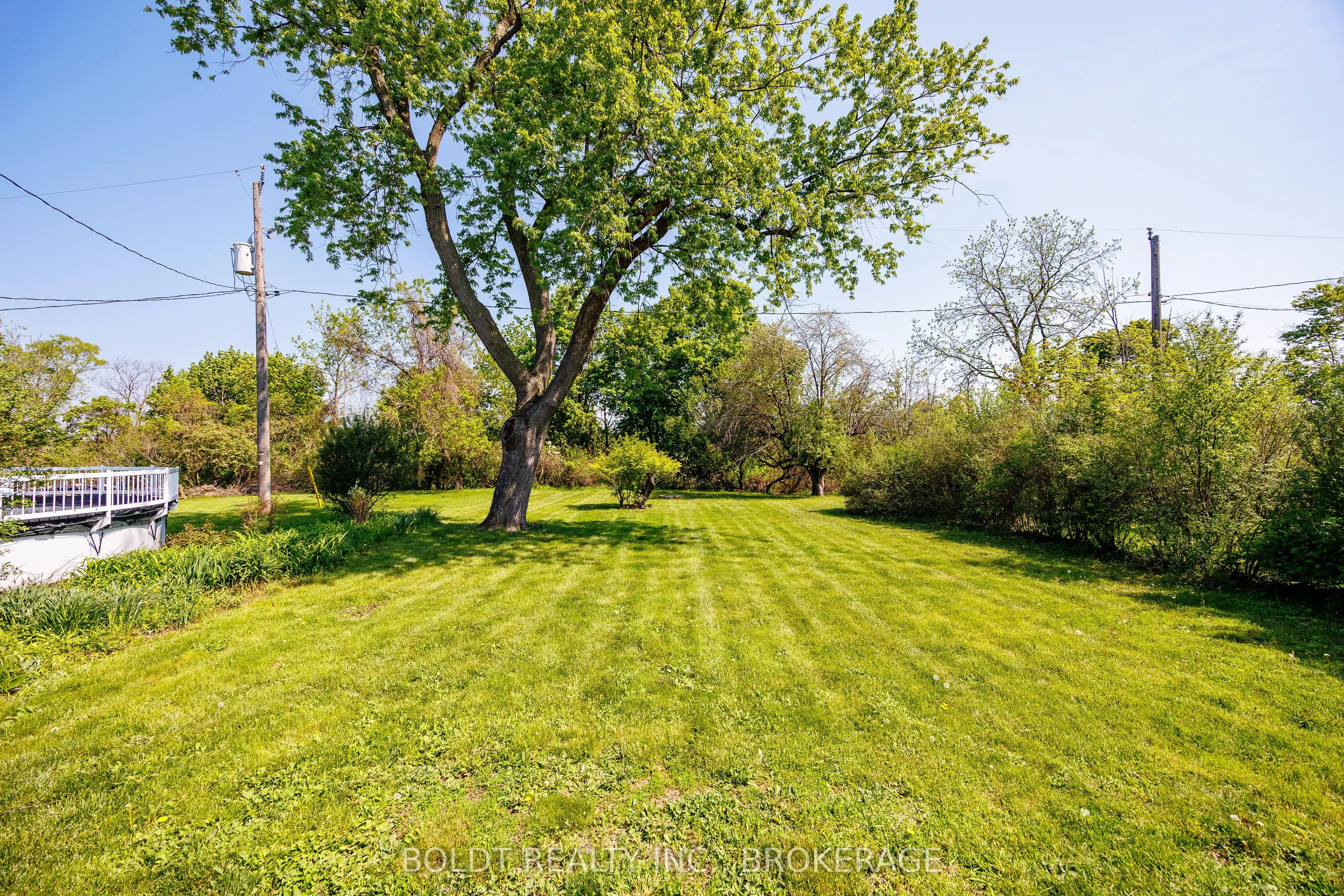 35 Rivercrest Drive