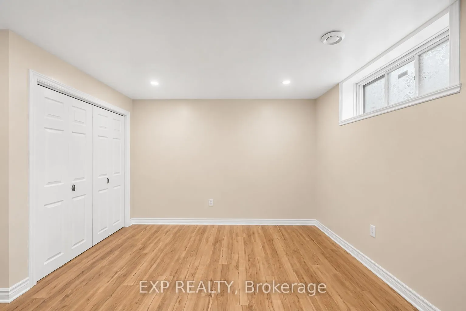 28 Jim Brownell Boulevard