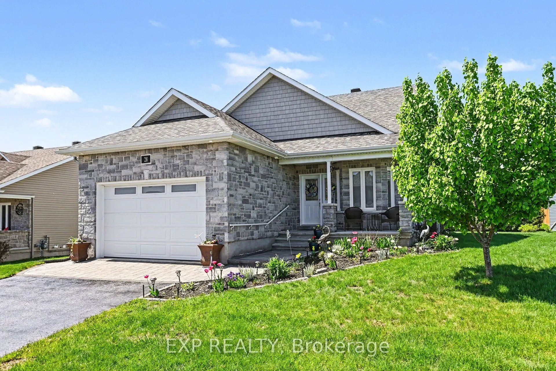 28 Jim Brownell Boulevard