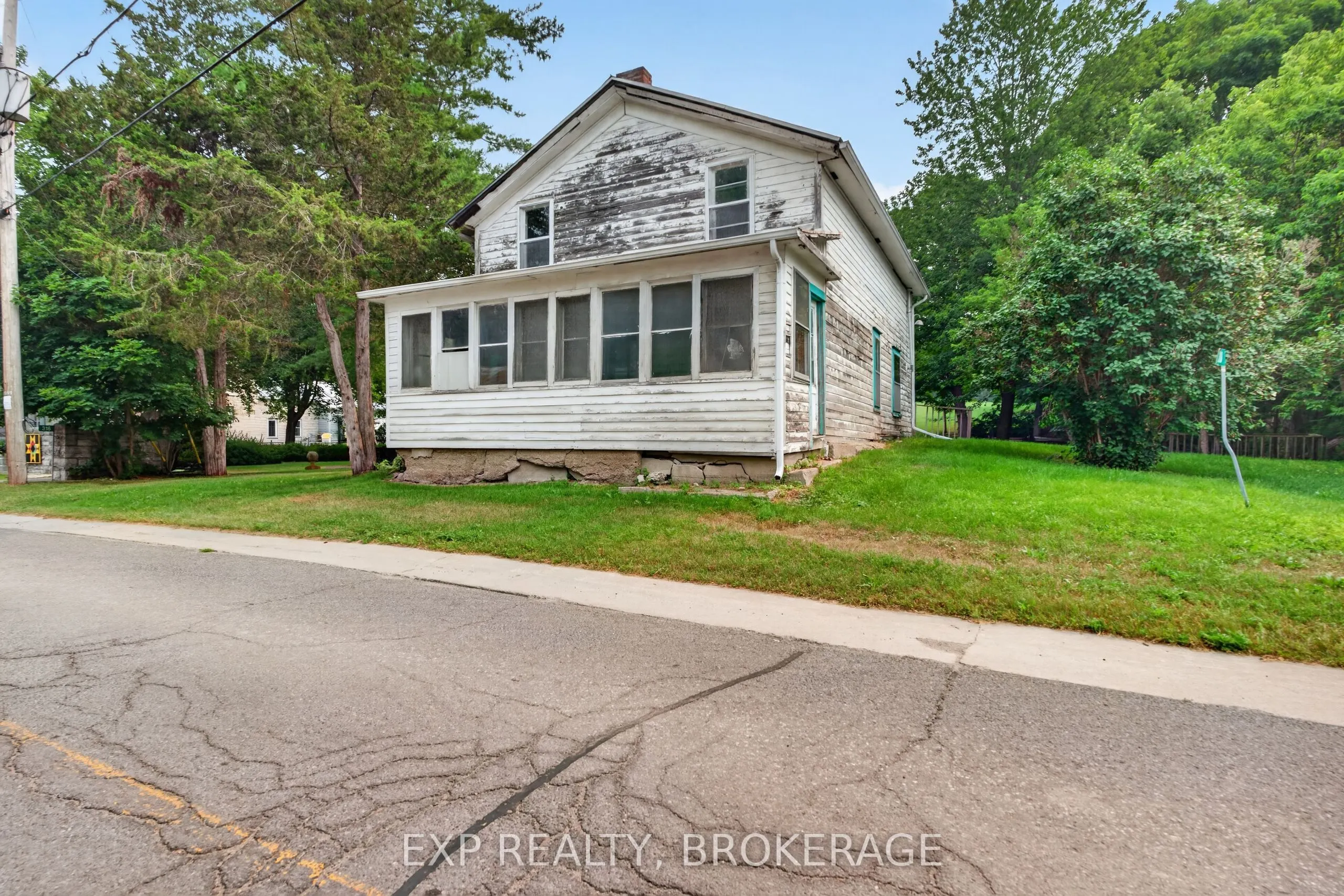 316 & 310 COLEBROOK Road