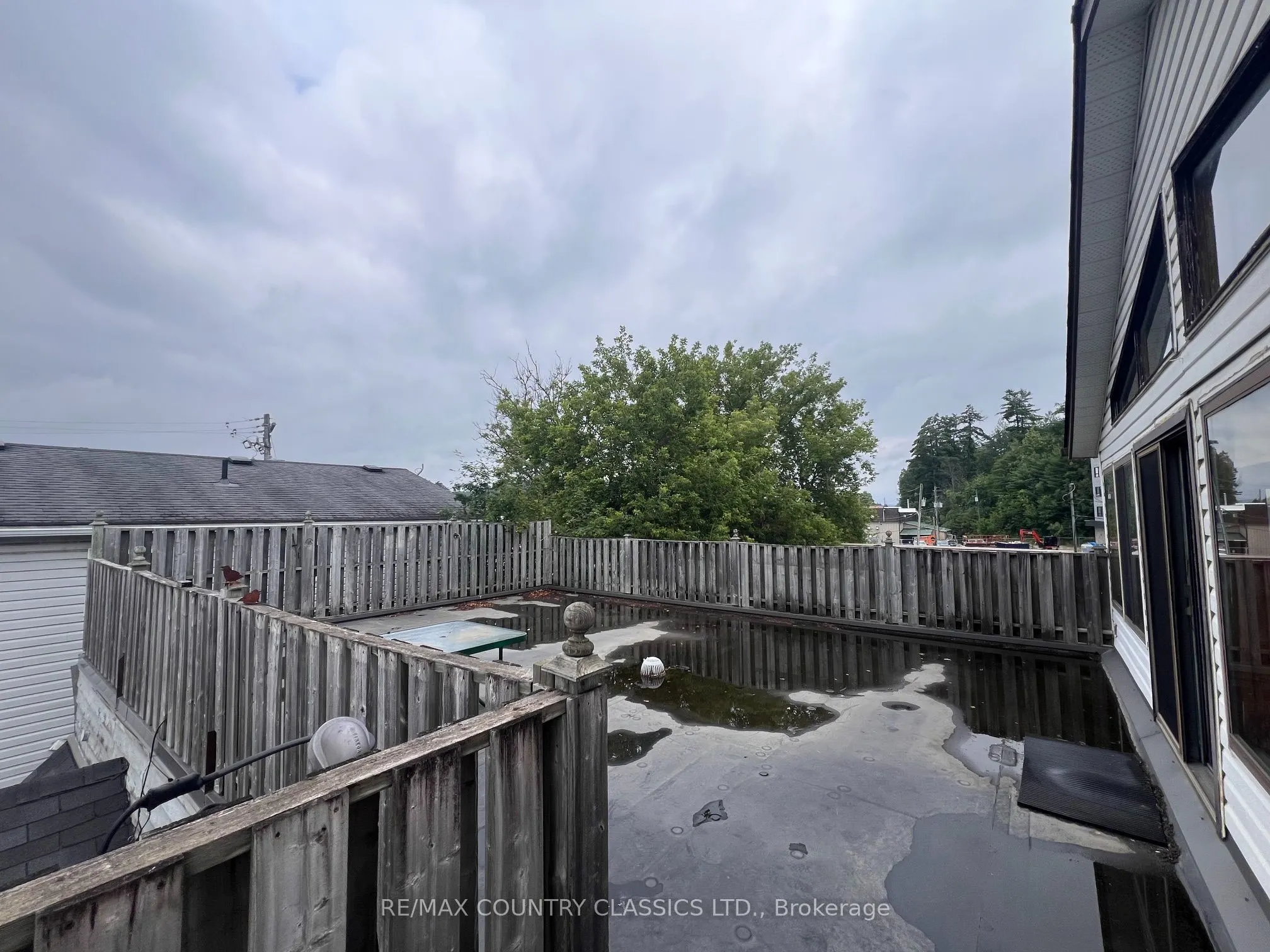 10 - 12 Flint Avenue