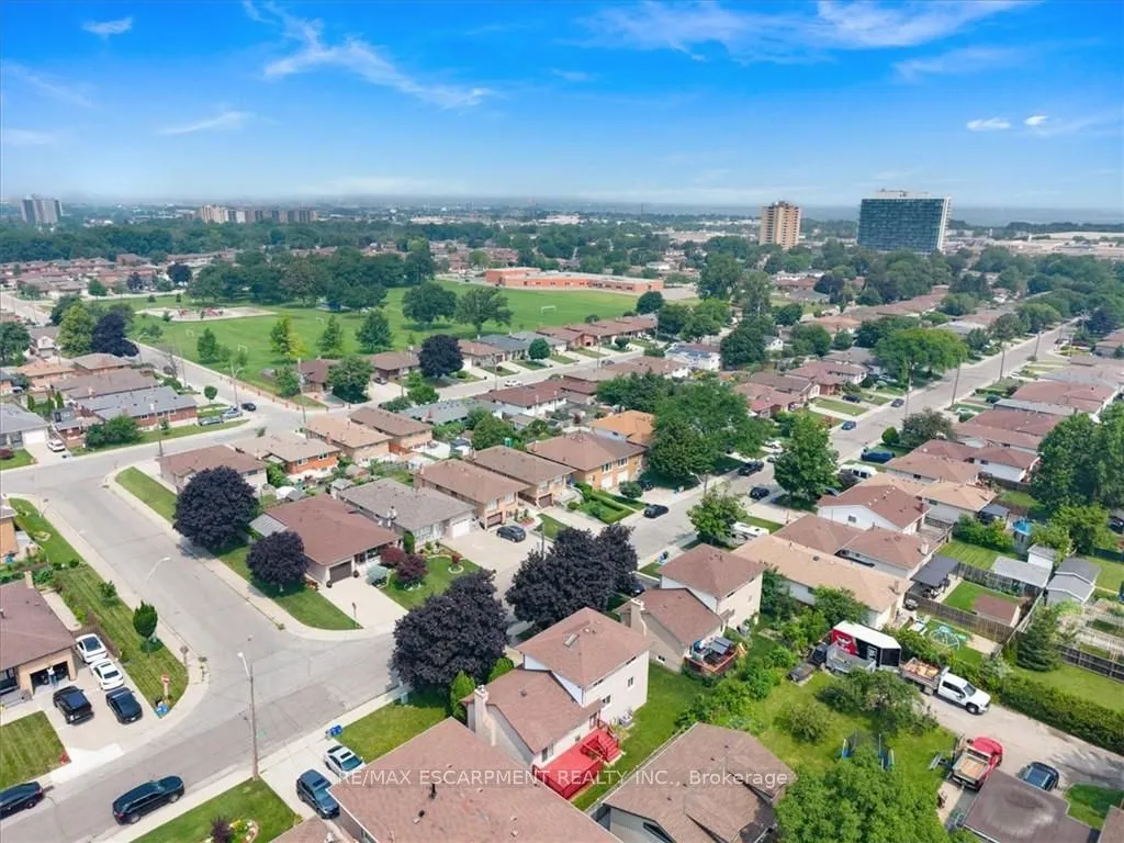 345 BERKINDALE Drive