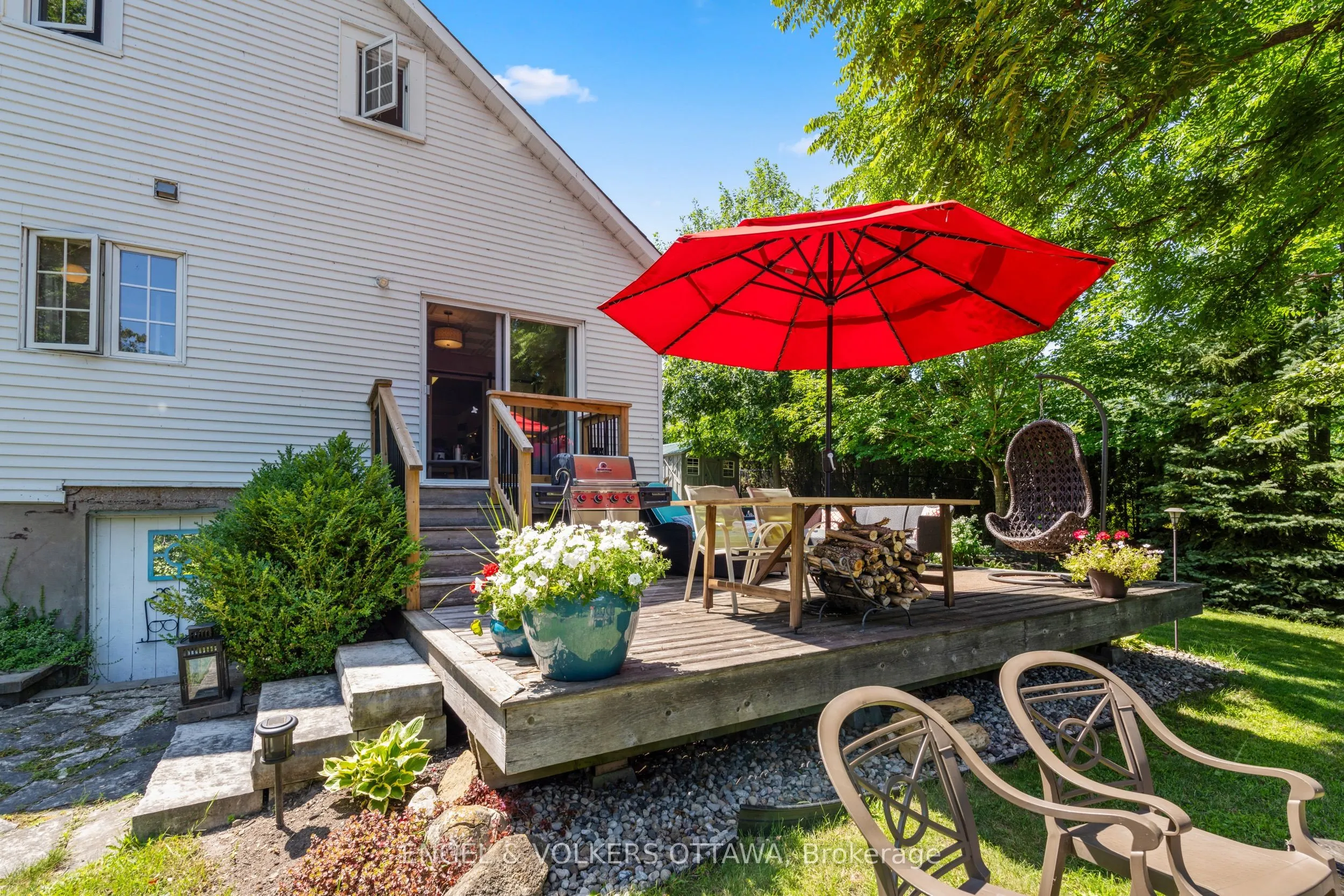 1119 Tighe Street
