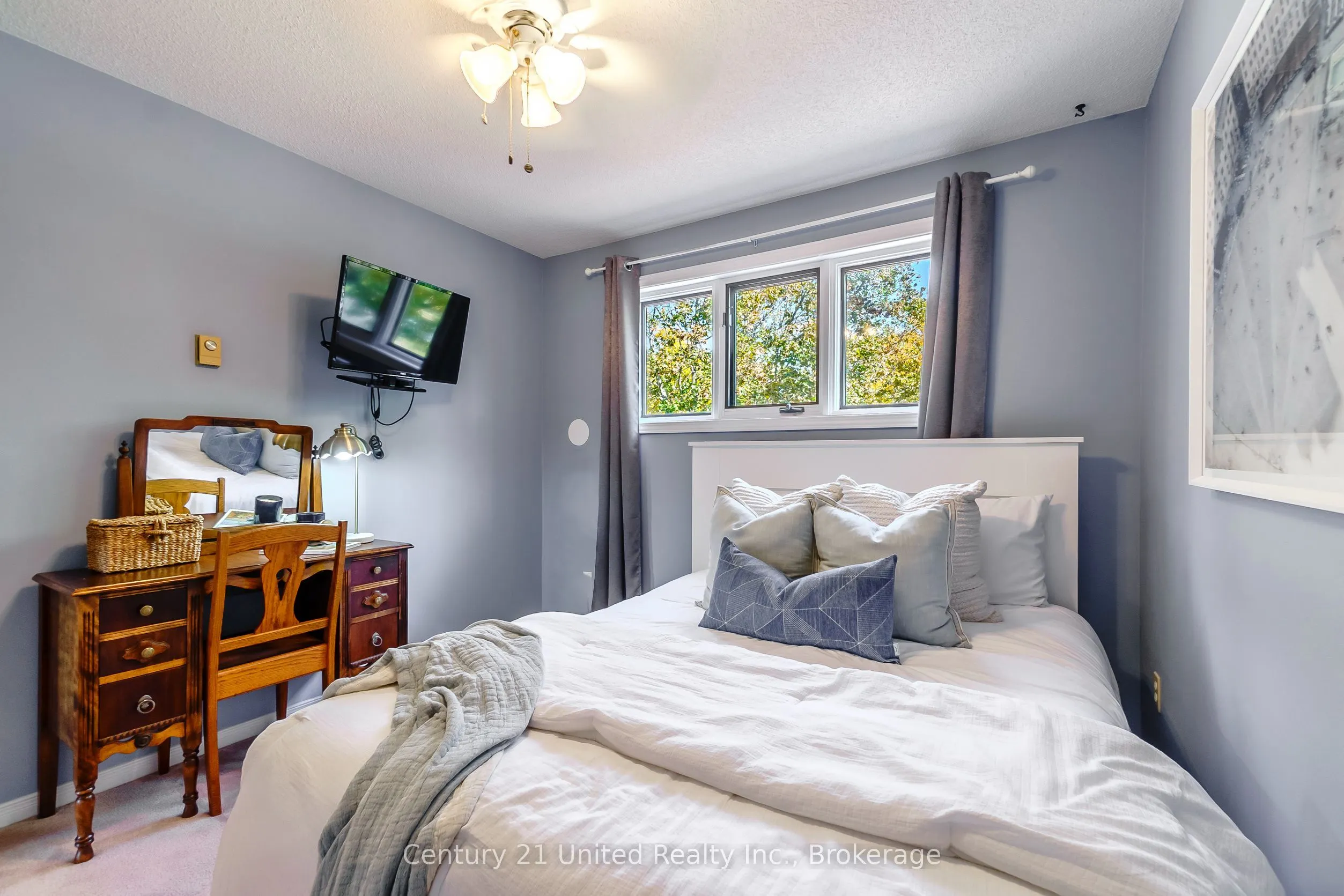 36 Champlain Crescent #15