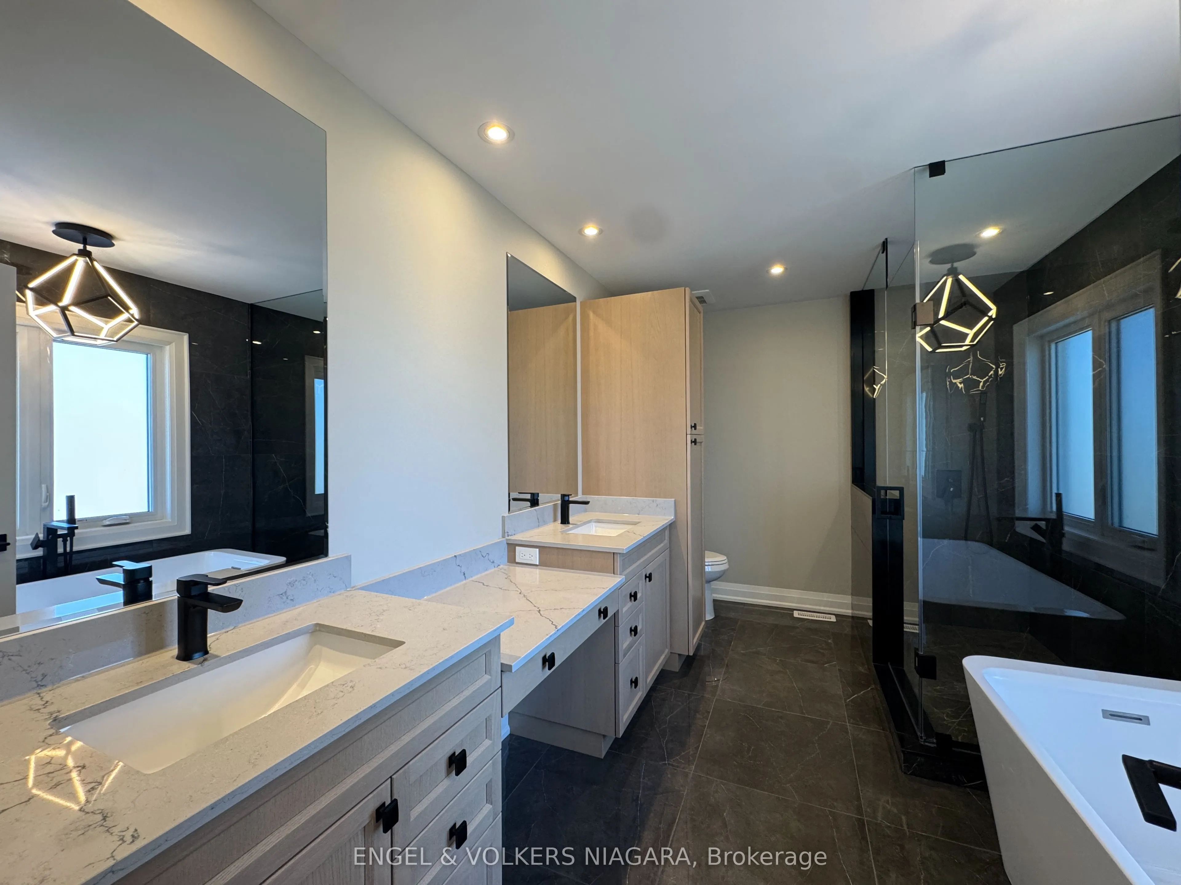 25 Elvira Way