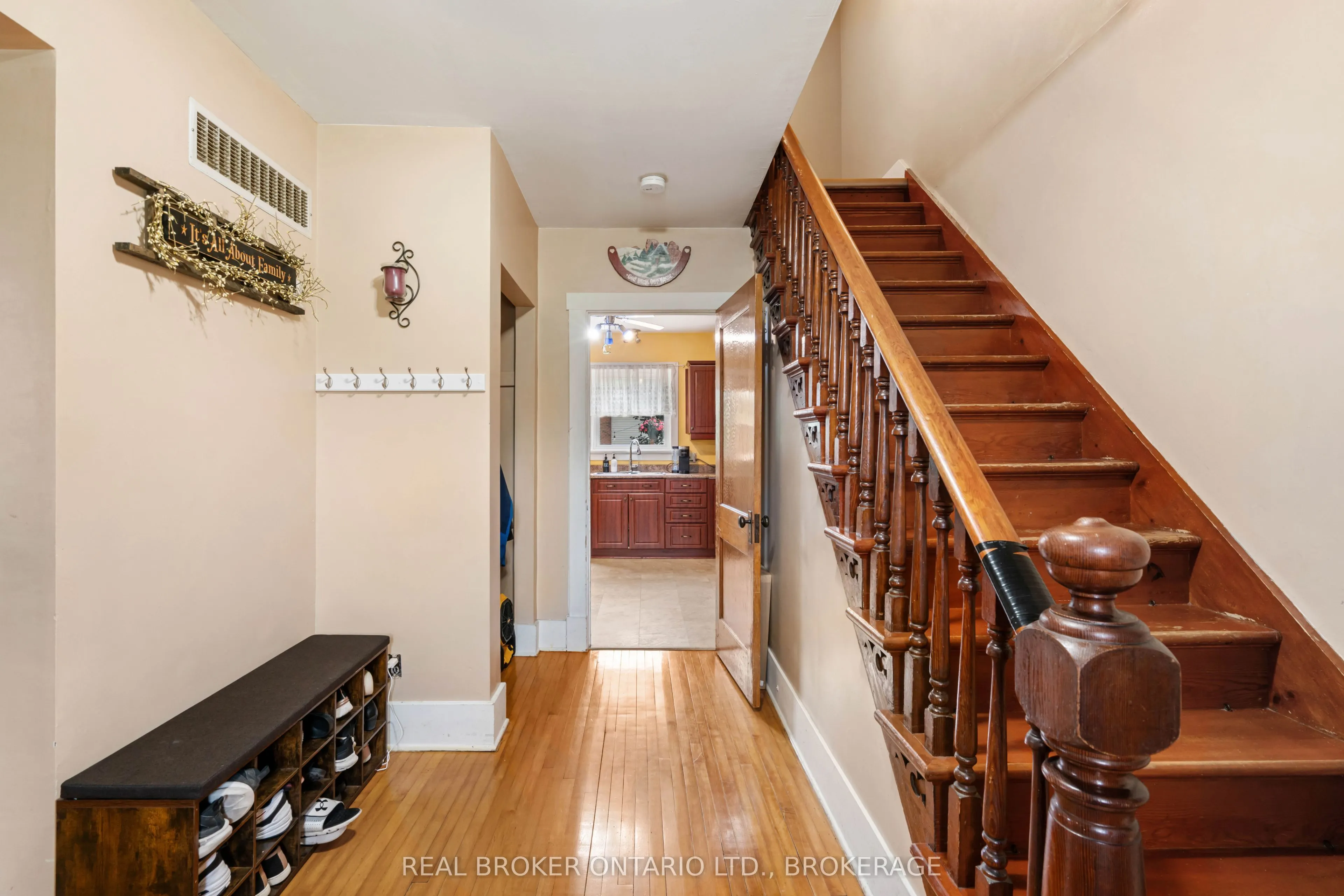 9 Spruce Street