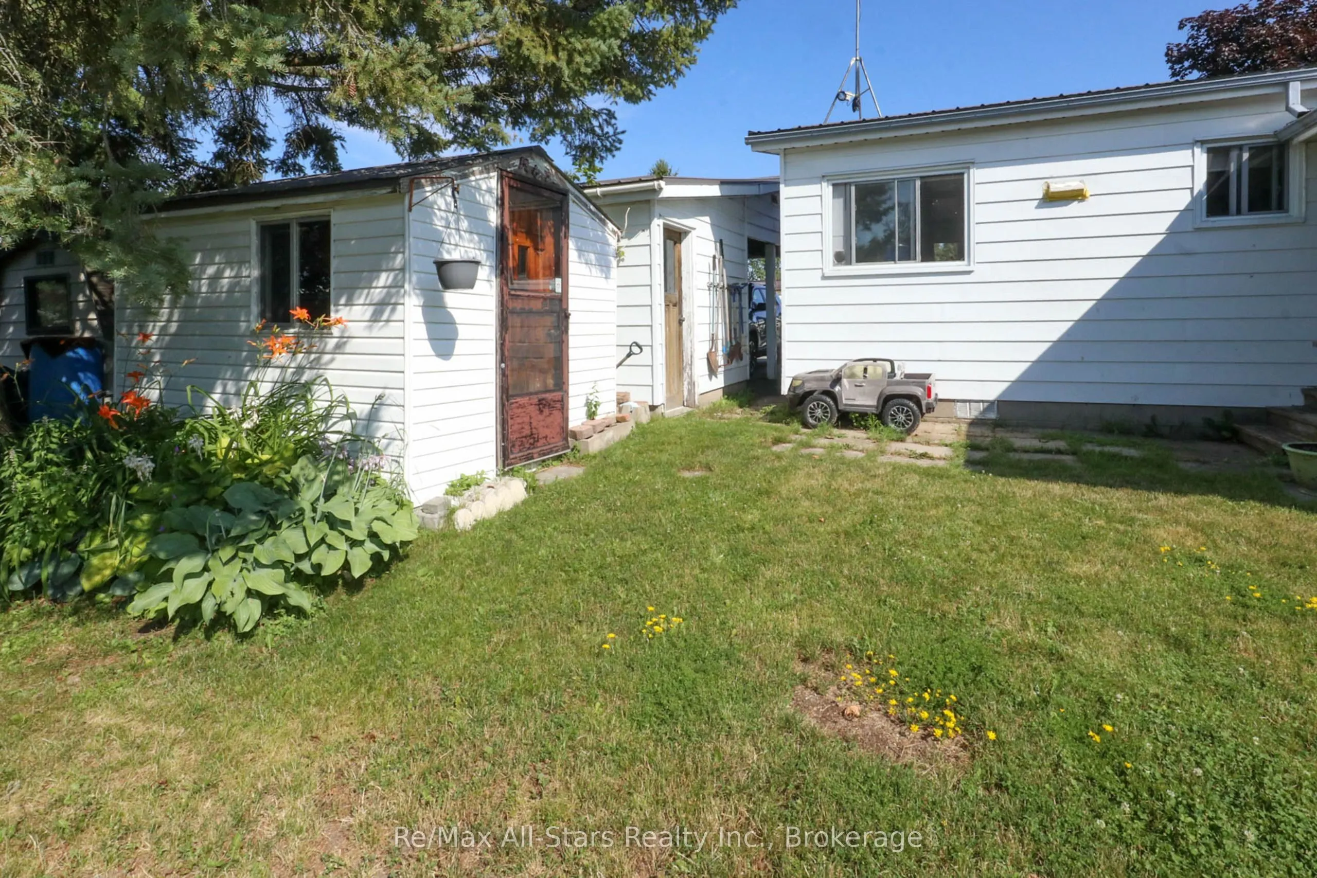 7 Cedar Street