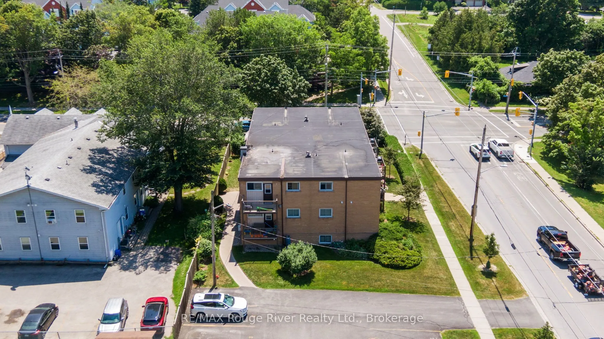 242 Darcy Street #11