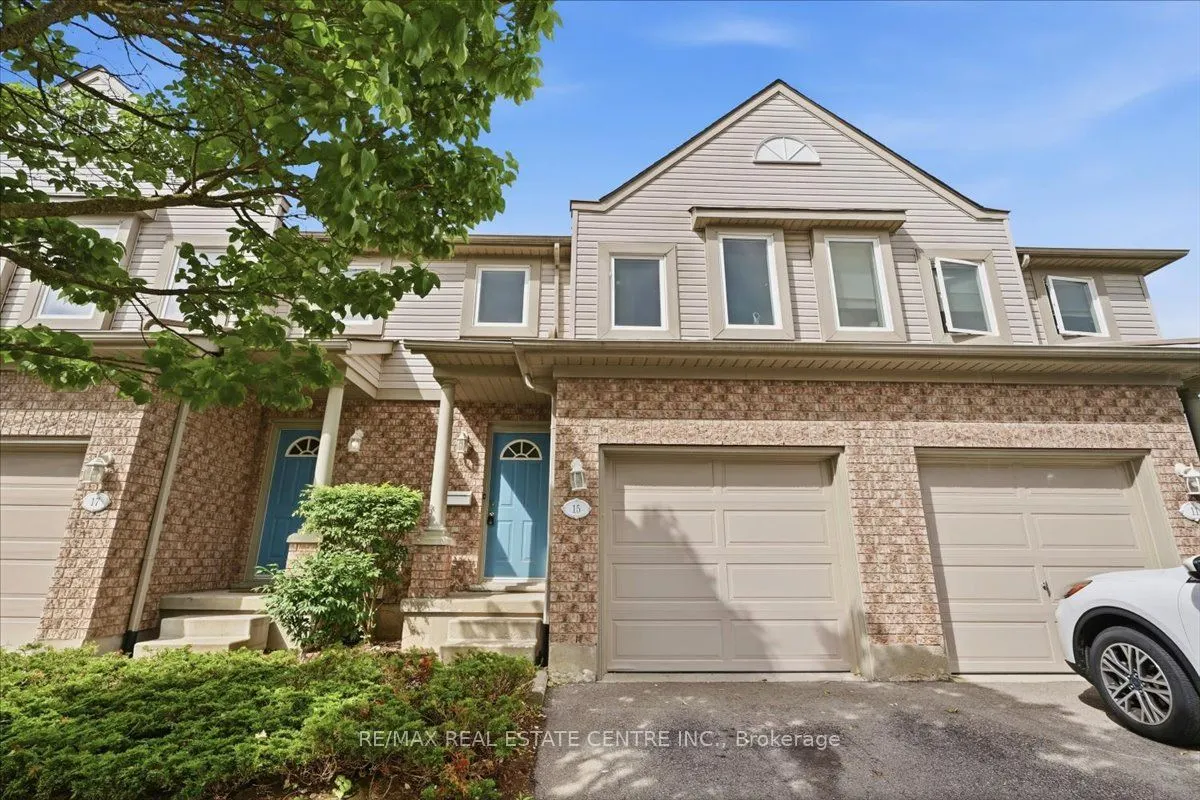15 Roehampton Crescent #NA