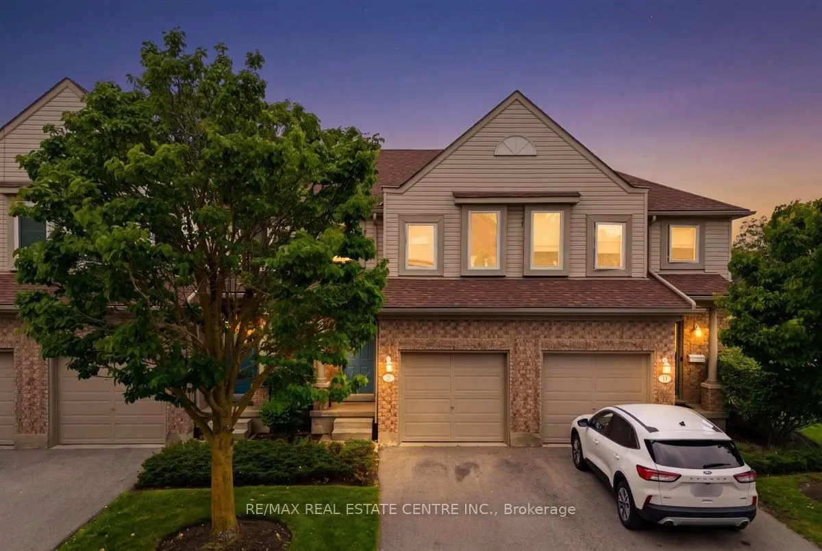 15 Roehampton Crescent #NA