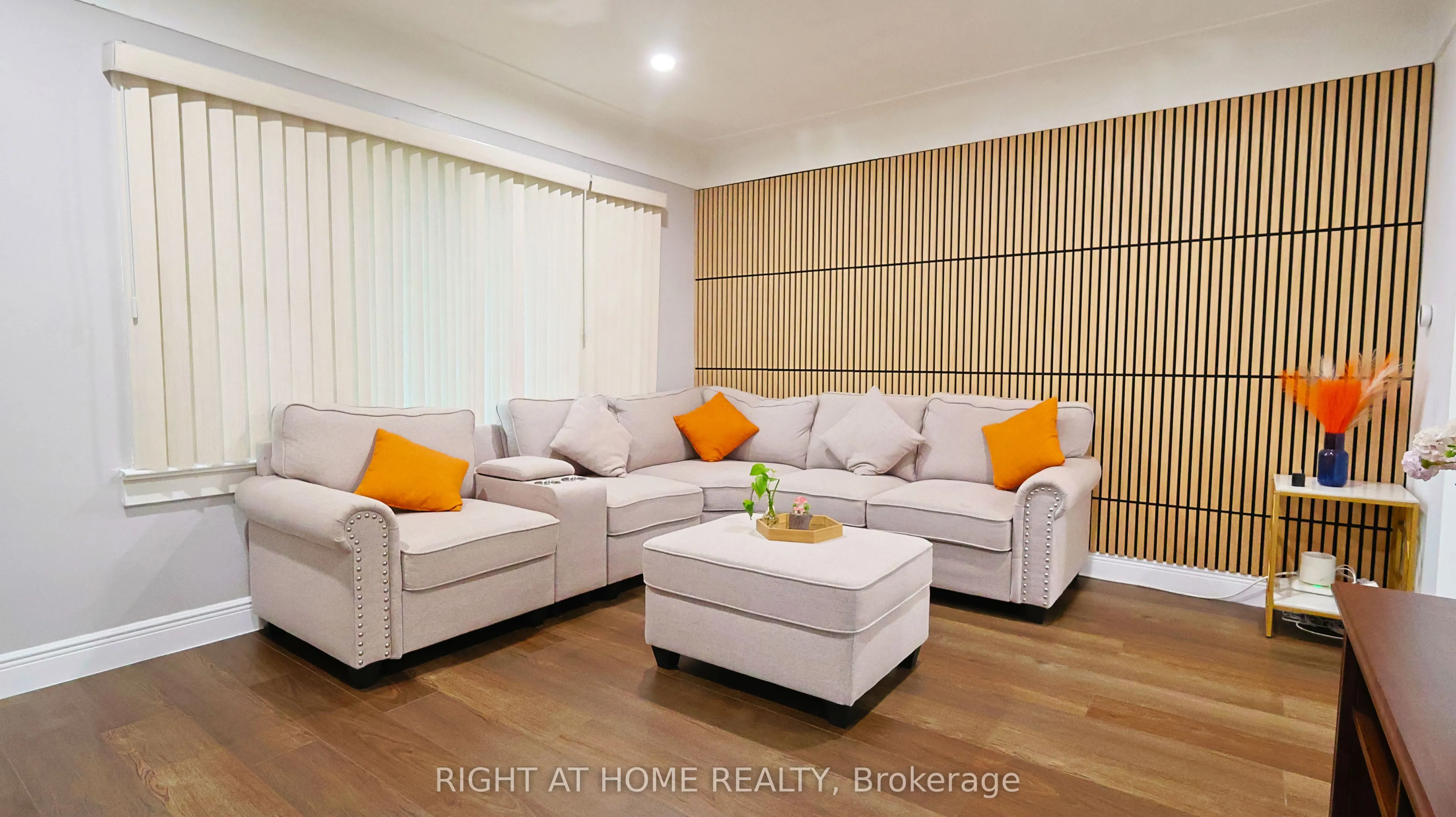 82 Normanhurst Avenue