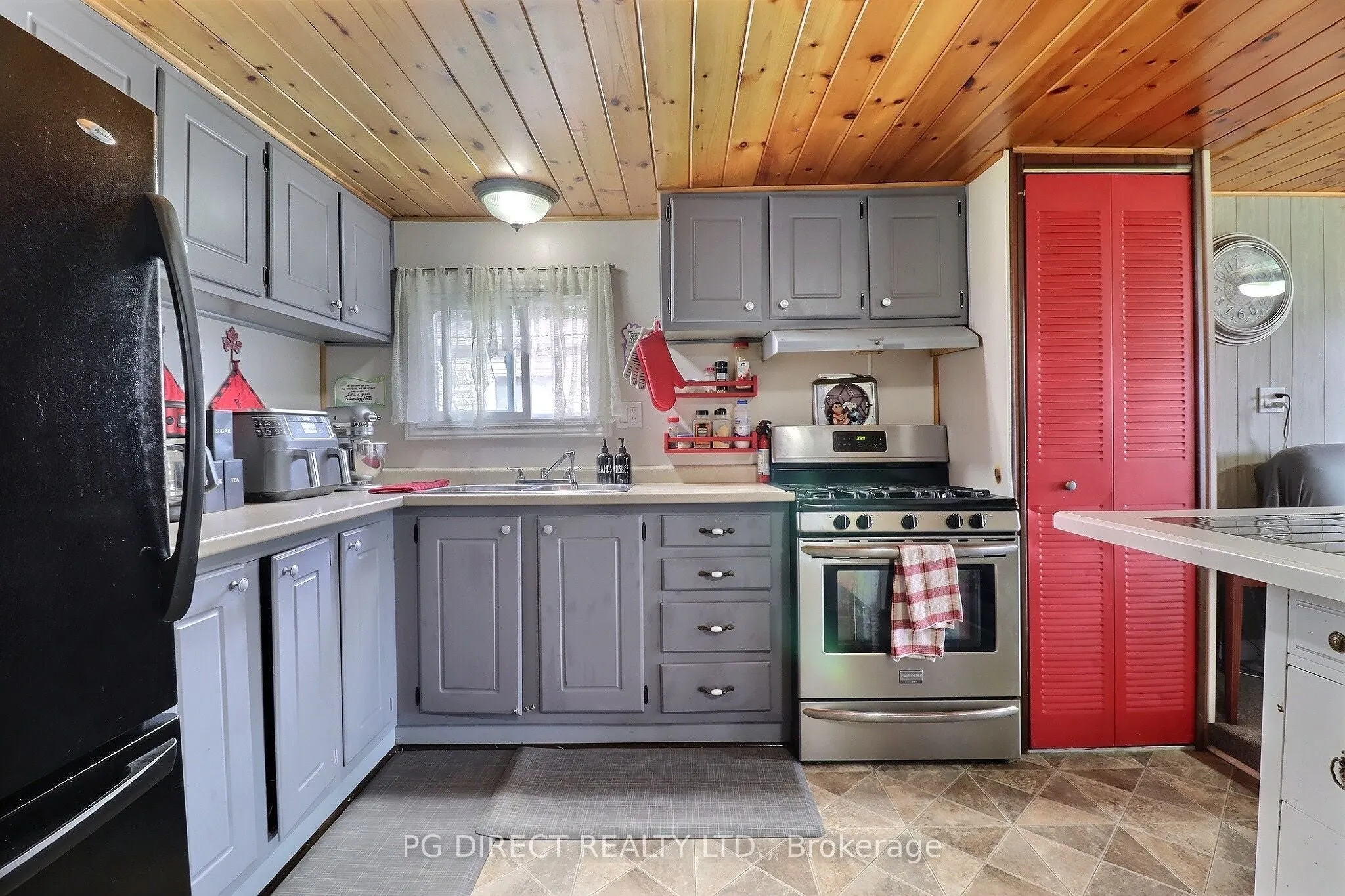 200 Agnes Street #15