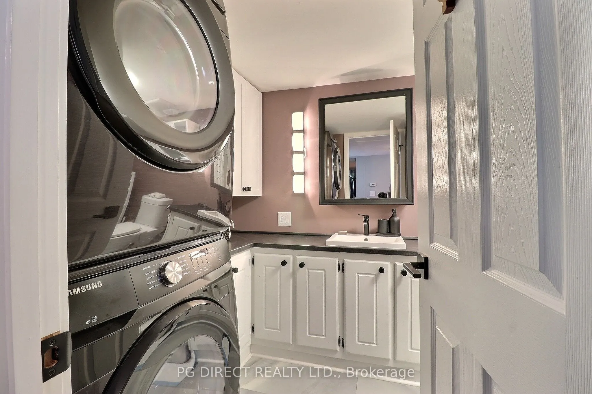 200 Agnes Street #15
