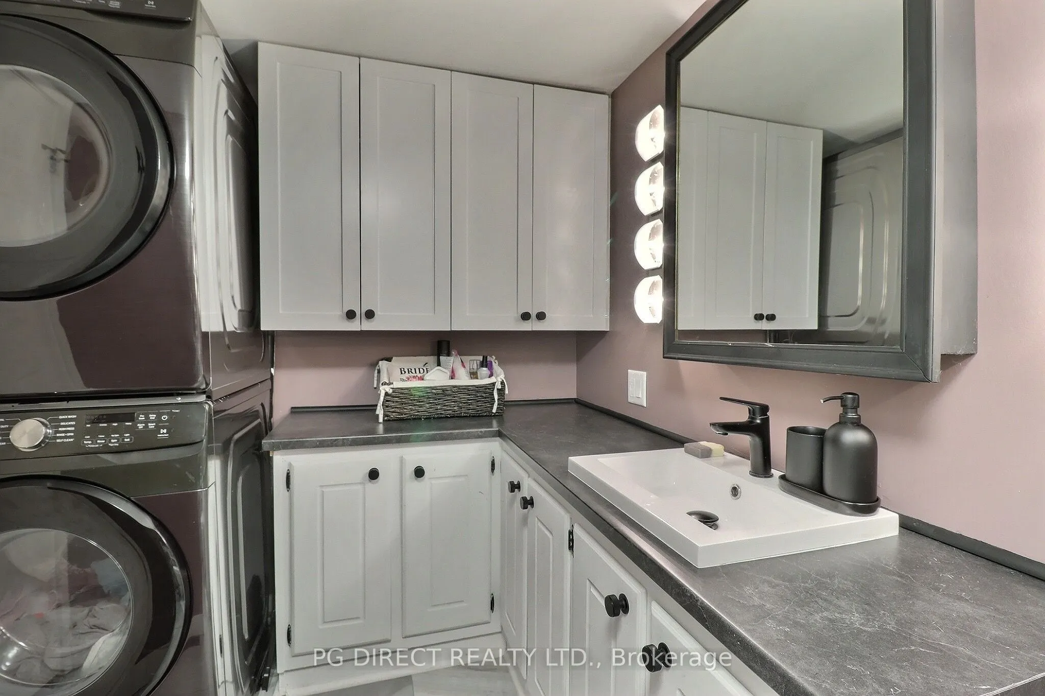 200 Agnes Street #15