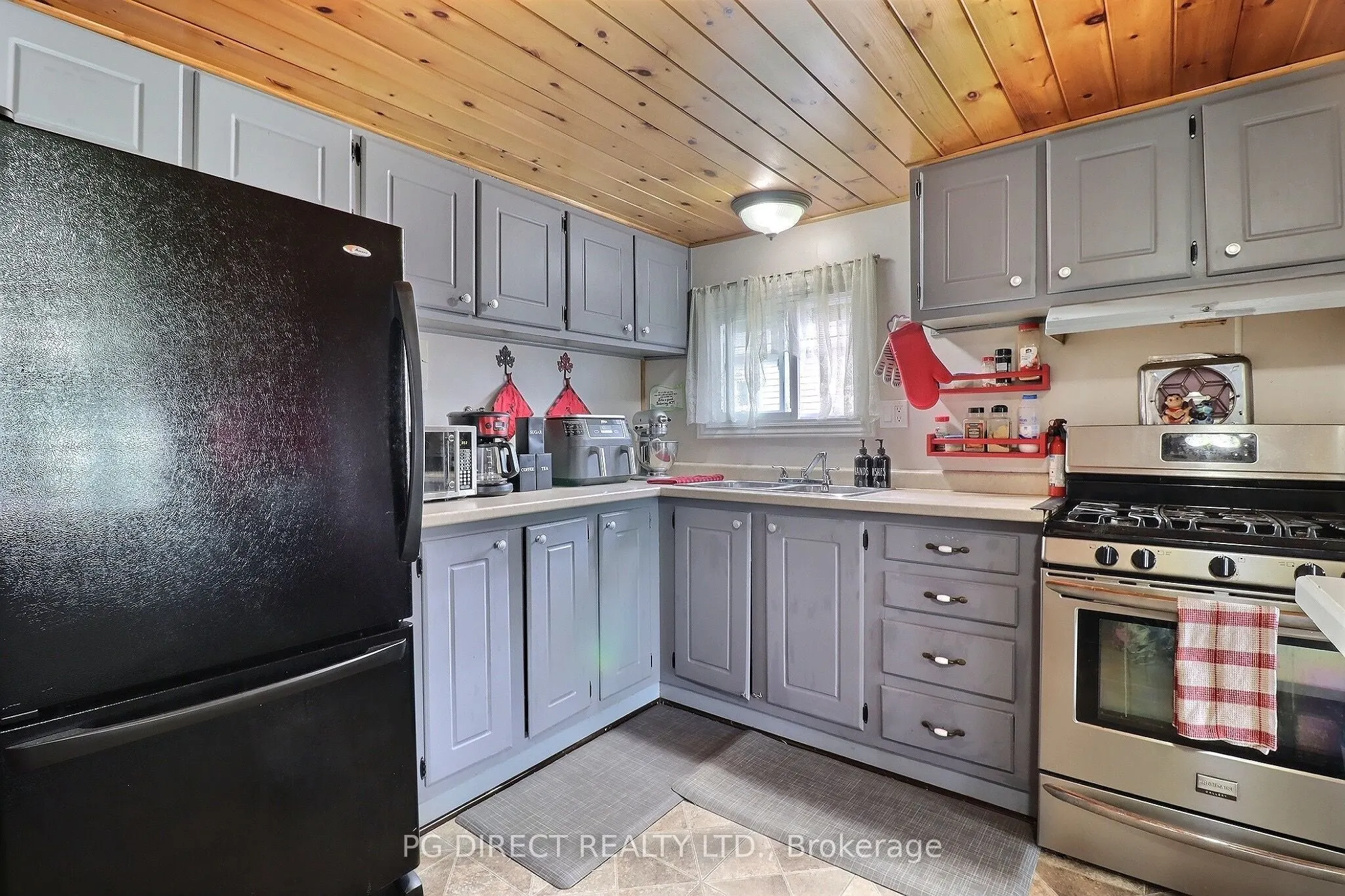 200 Agnes Street #15