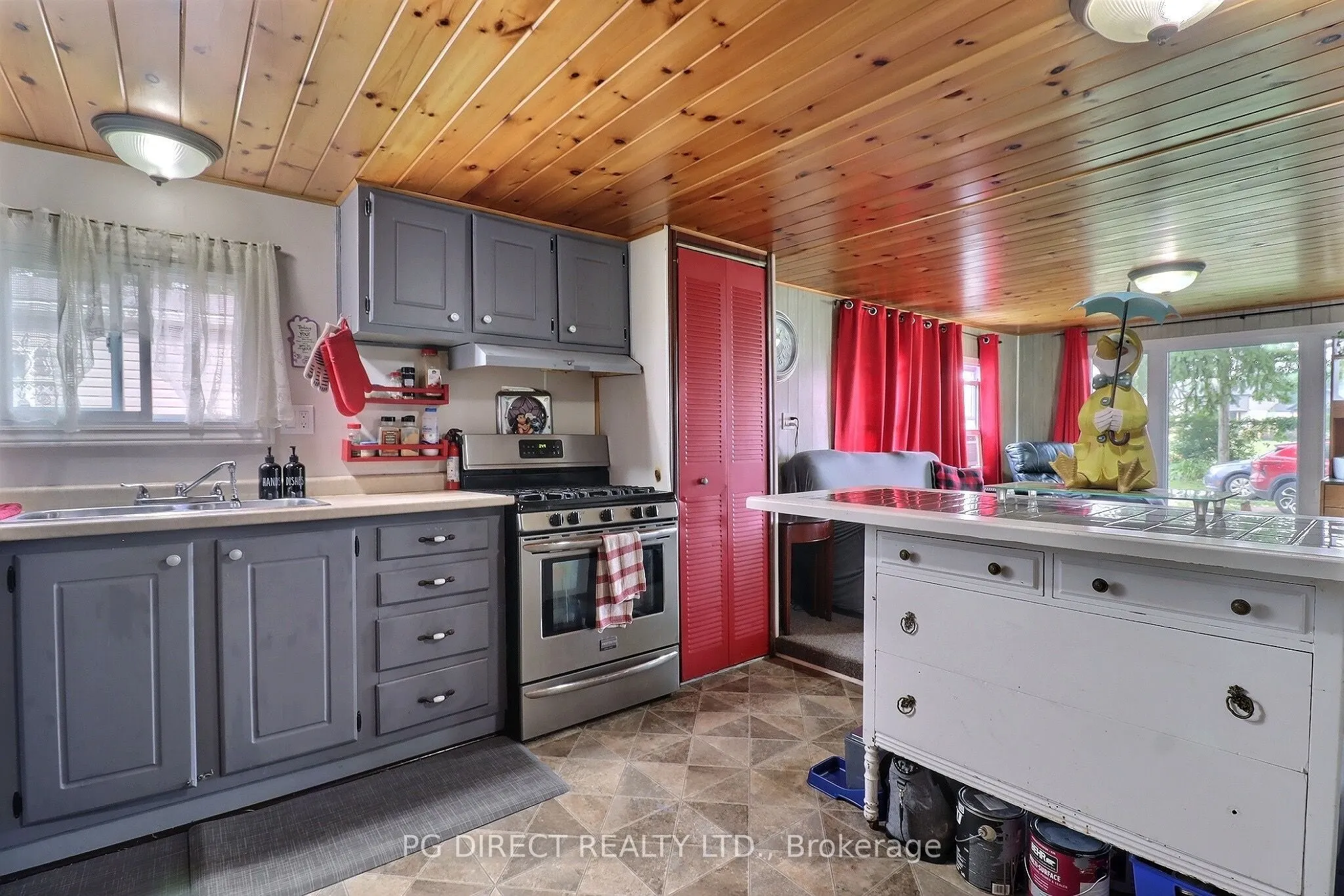 200 Agnes Street #15