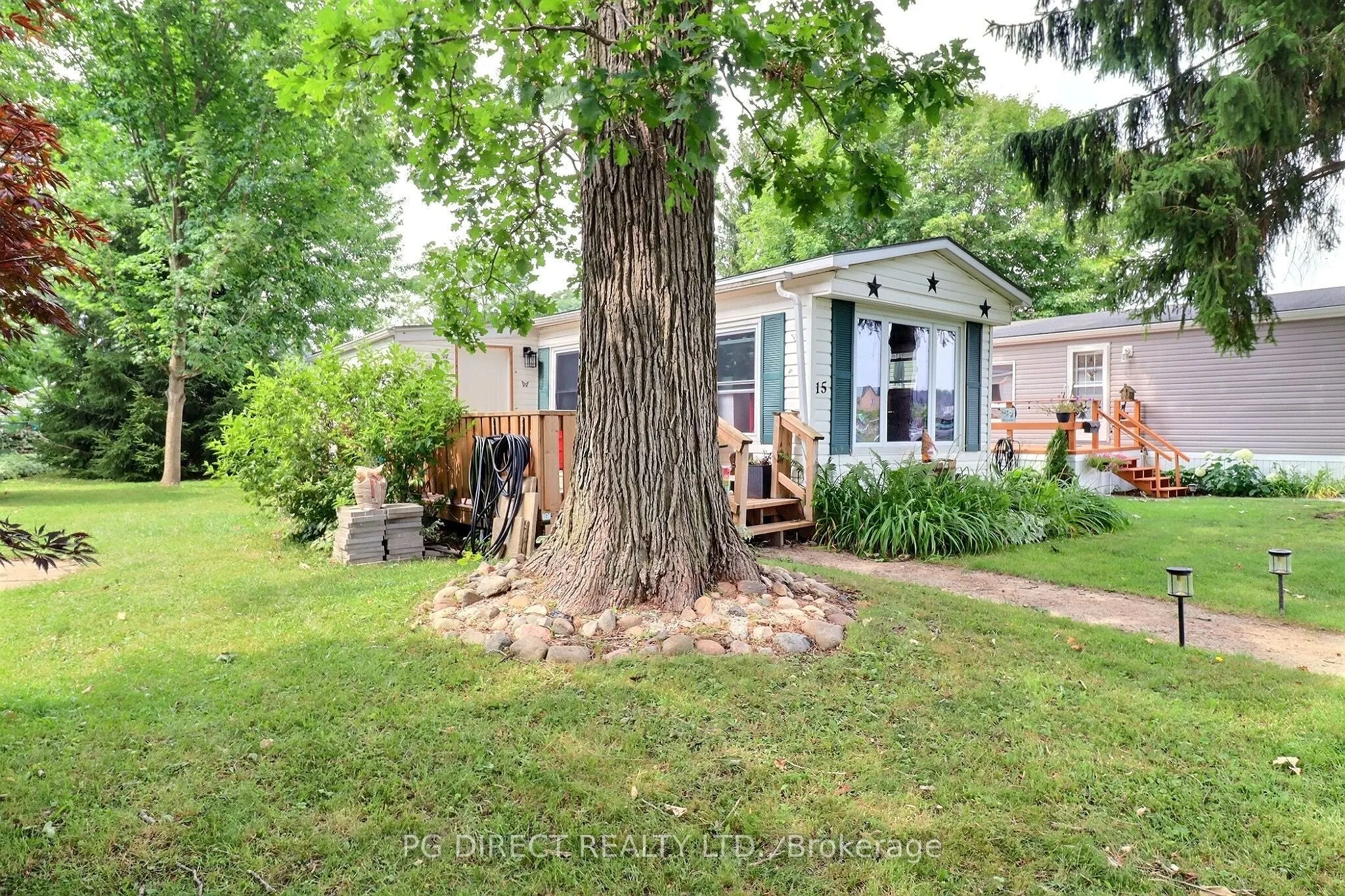 200 Agnes Street #15