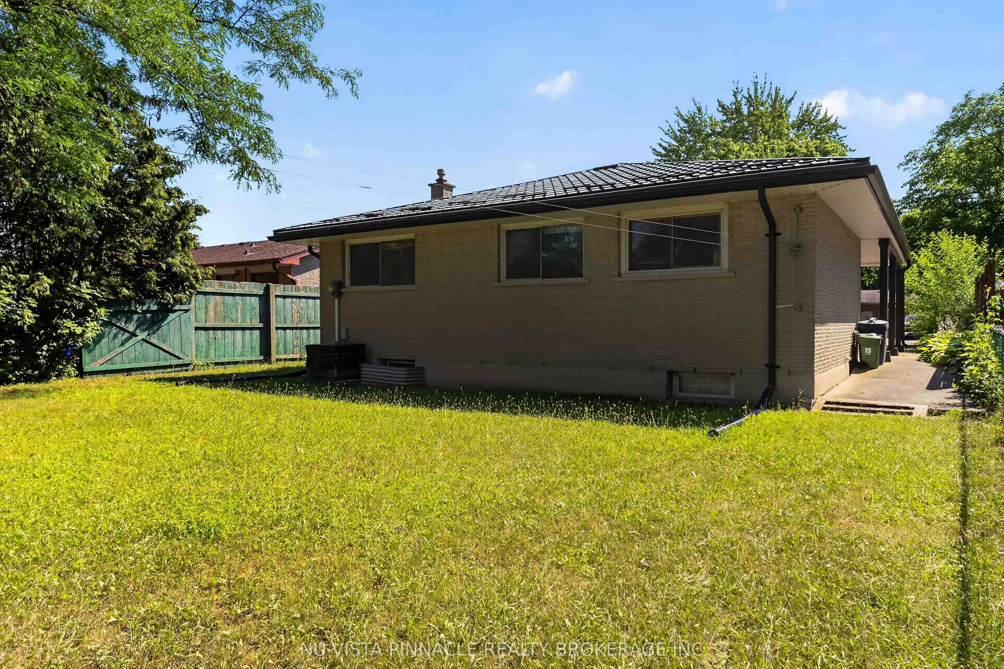 1062 Apache Road