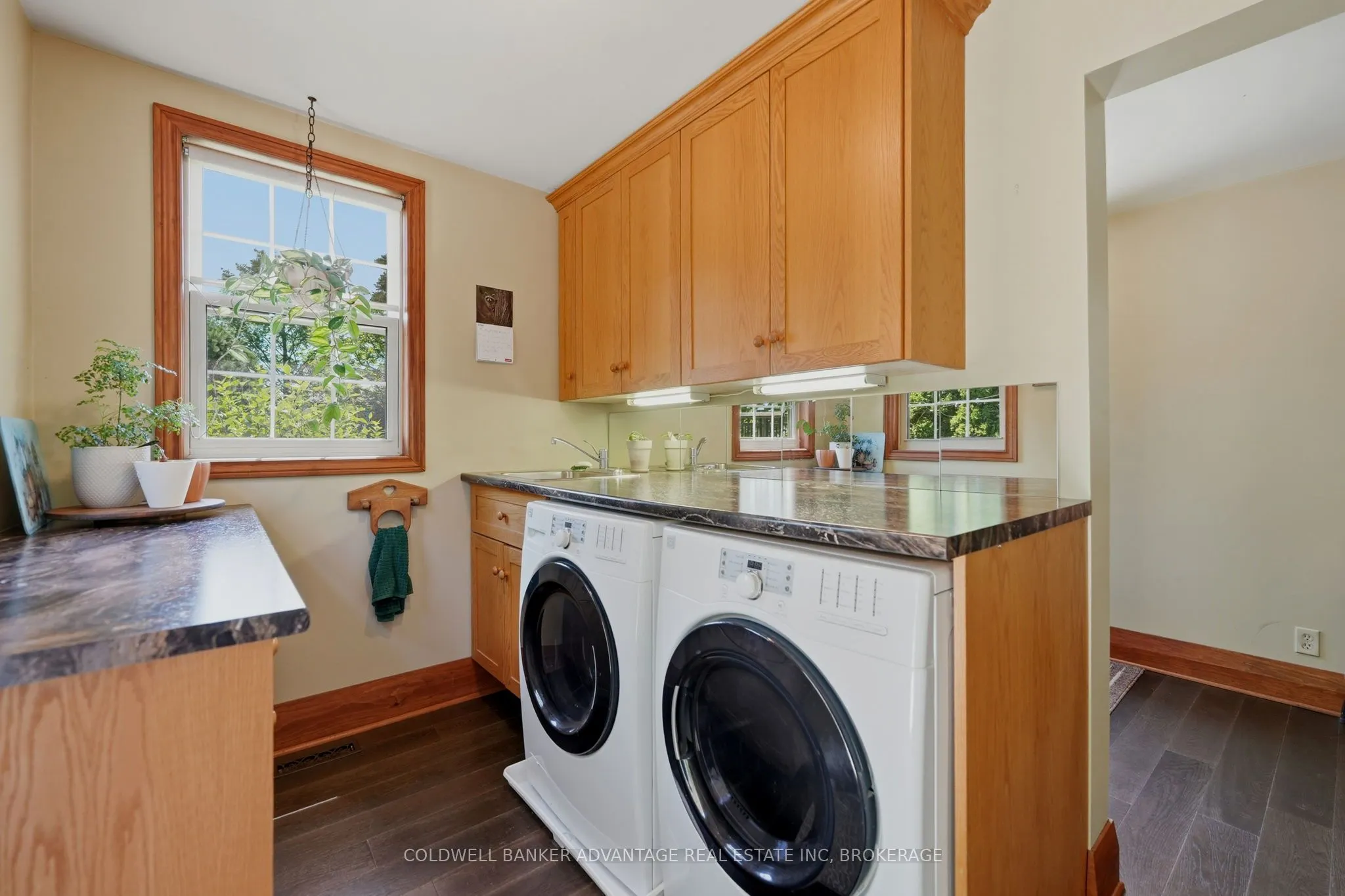 4698 Sandy Cove Drive