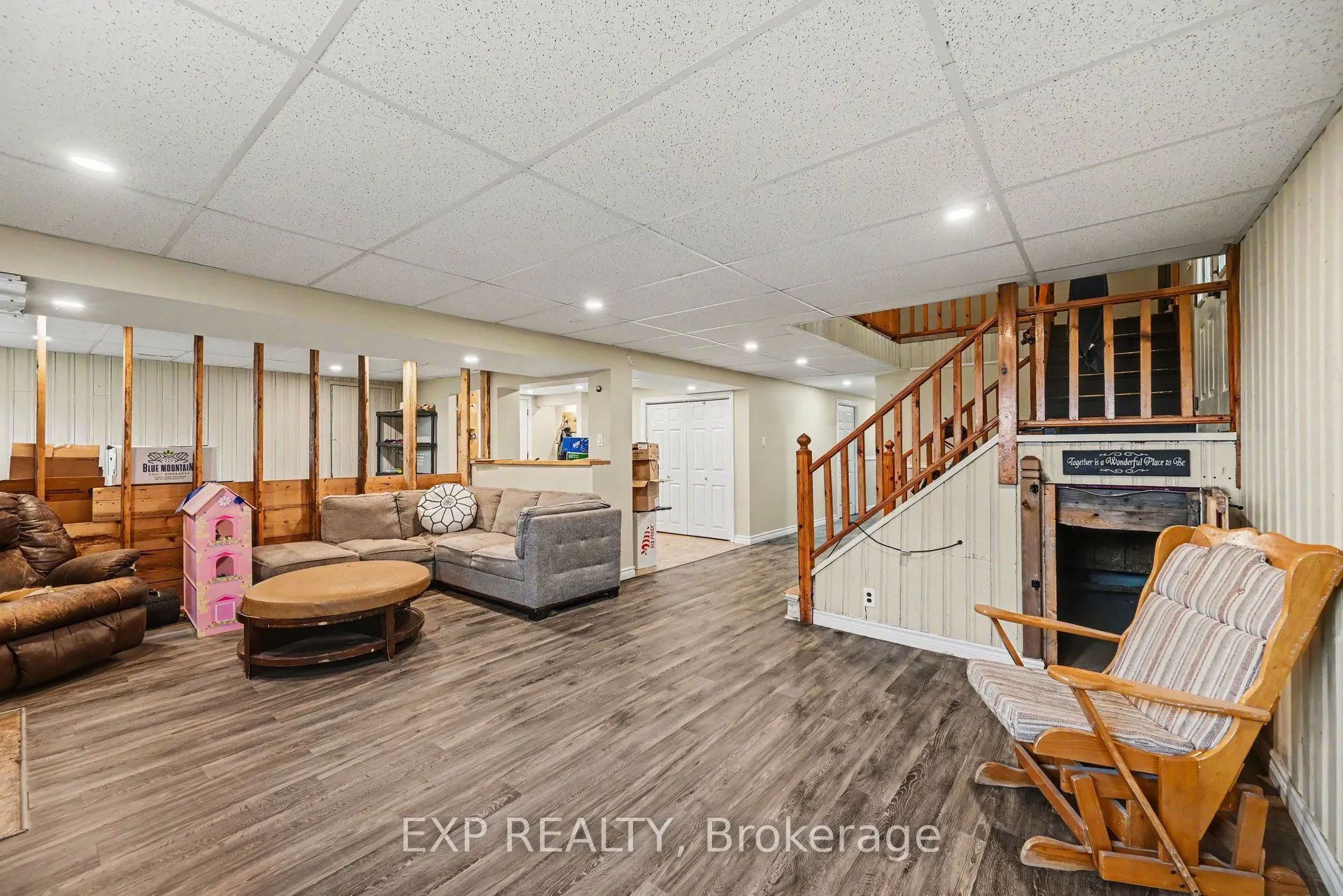 5233 3rd Line Road