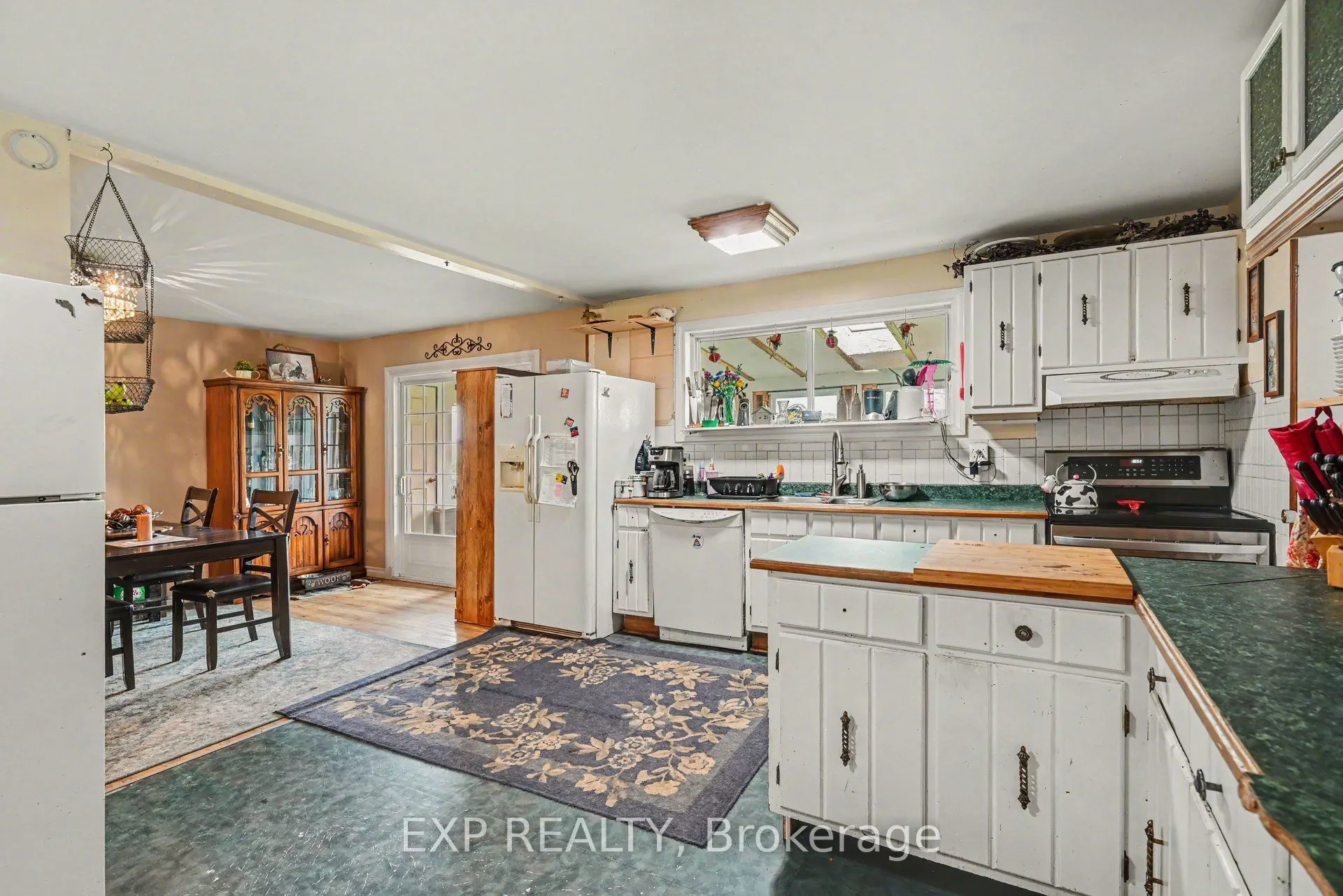 5233 3rd Line Road