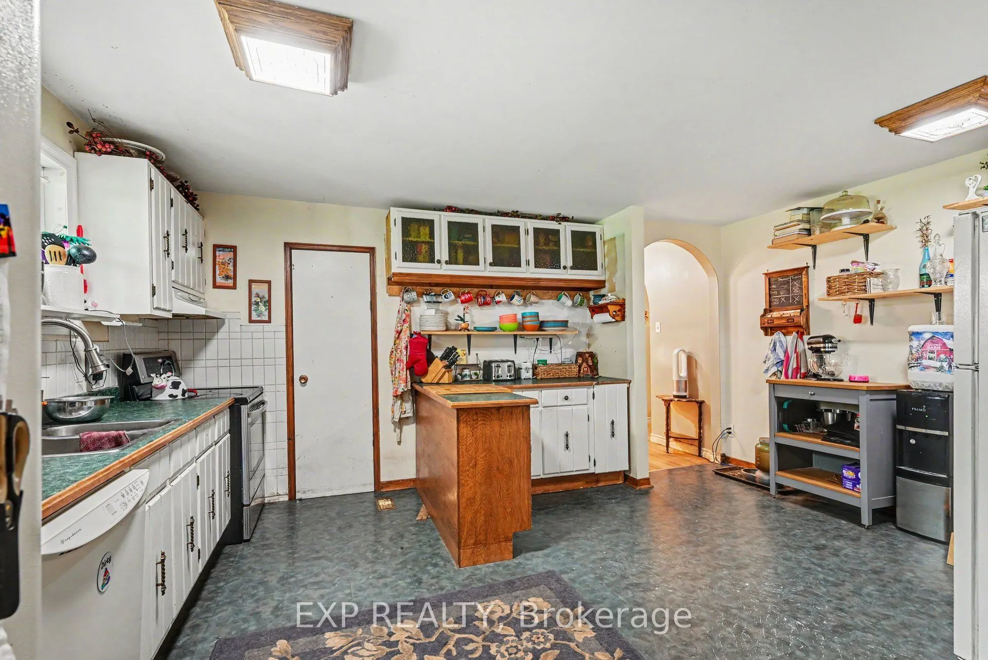 5233 3rd Line Road