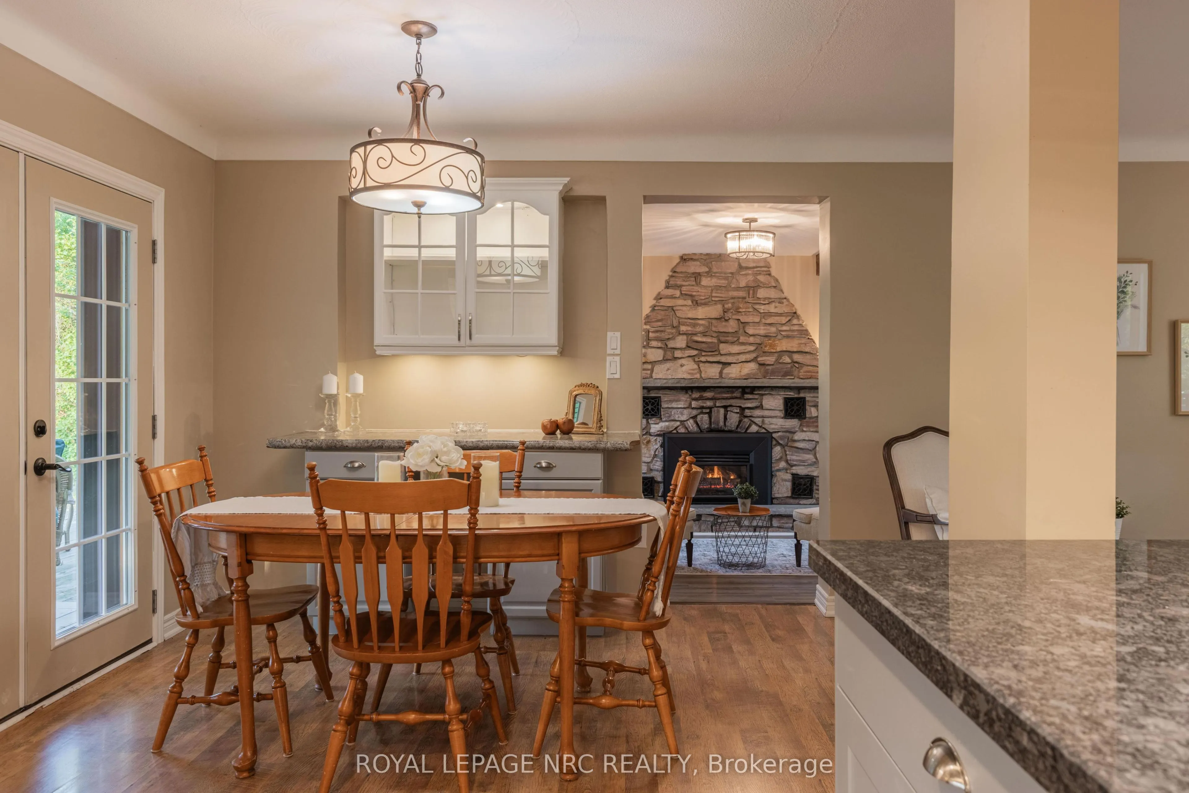 2432 Port Robinson Road