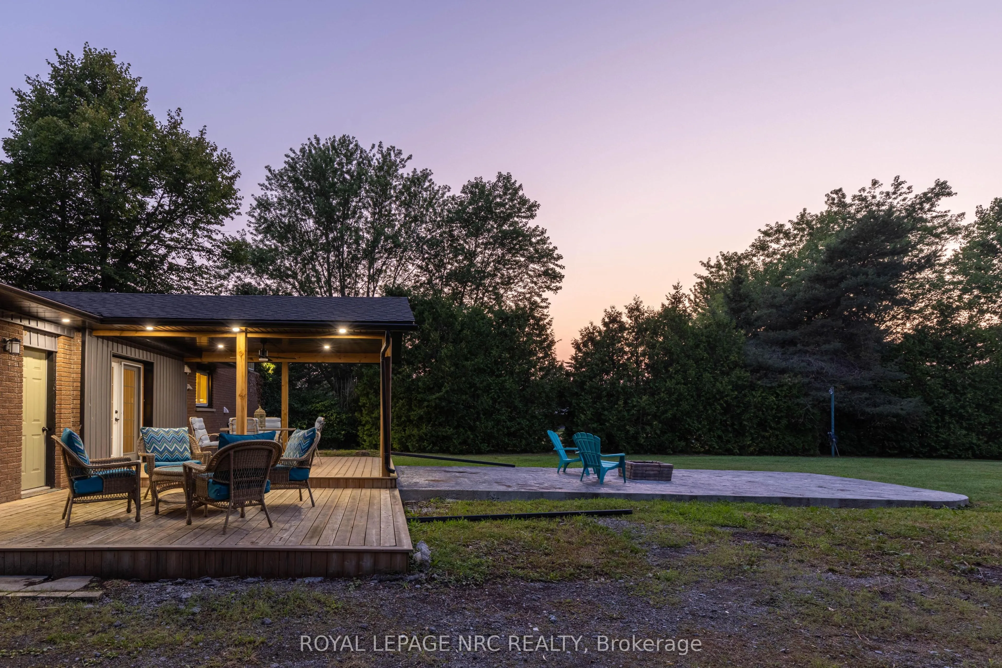 2432 Port Robinson Road
