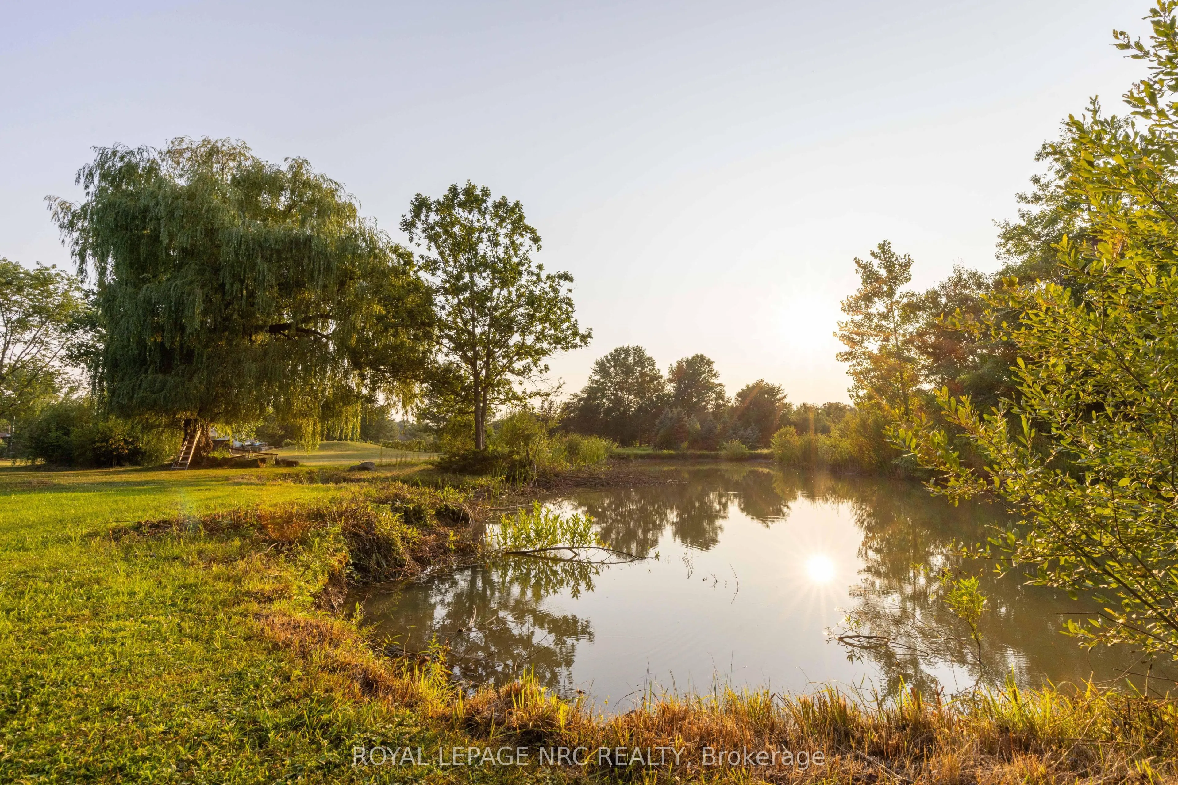 2432 Port Robinson Road