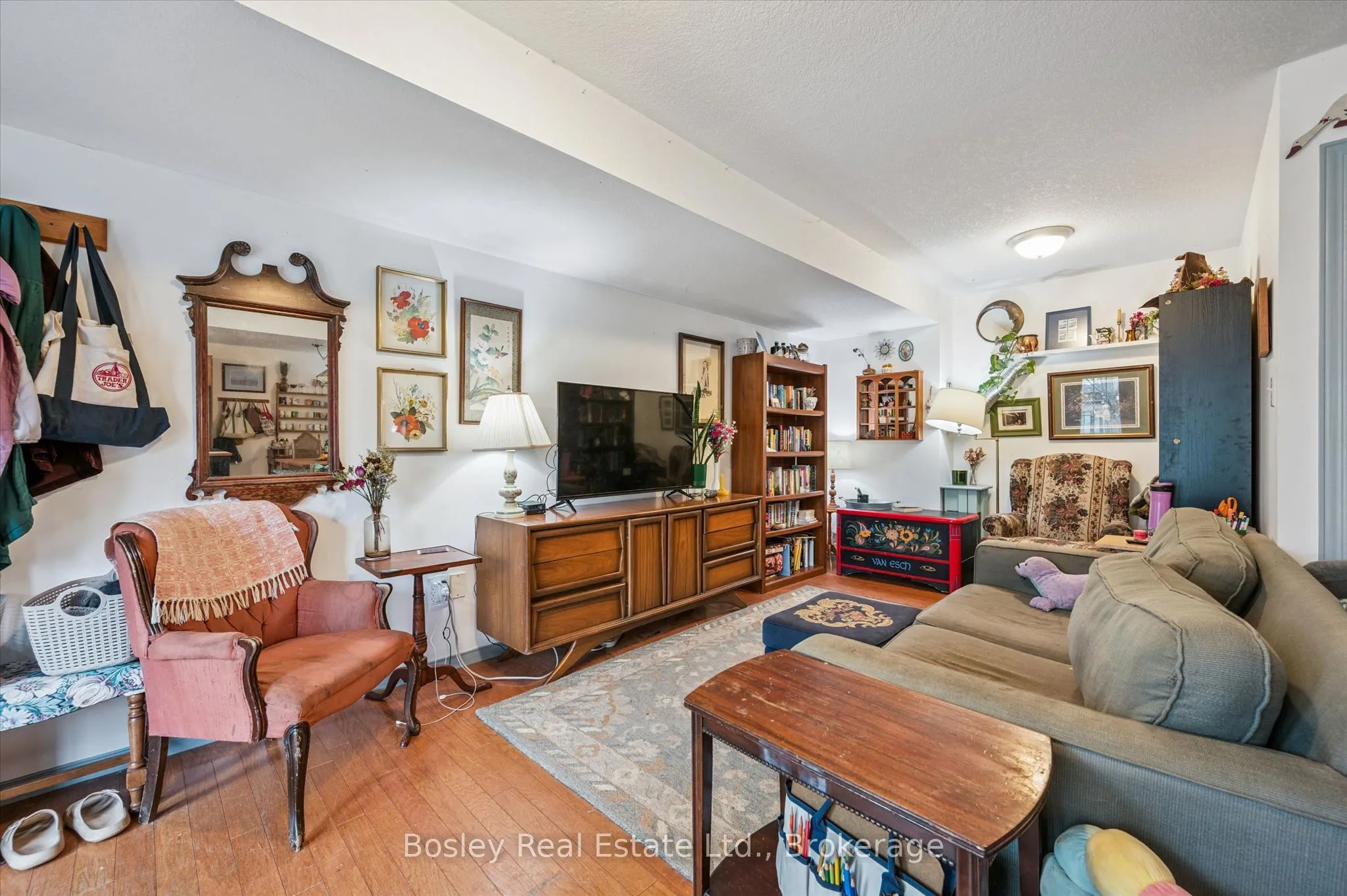 4 Hayward Crescent