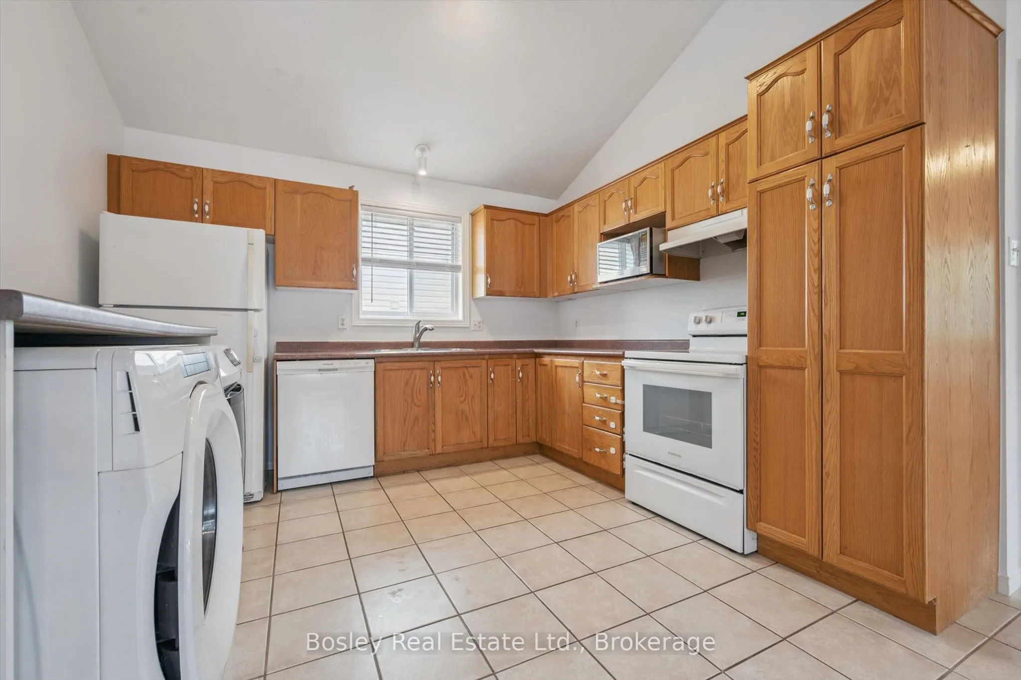 4 Hayward Crescent