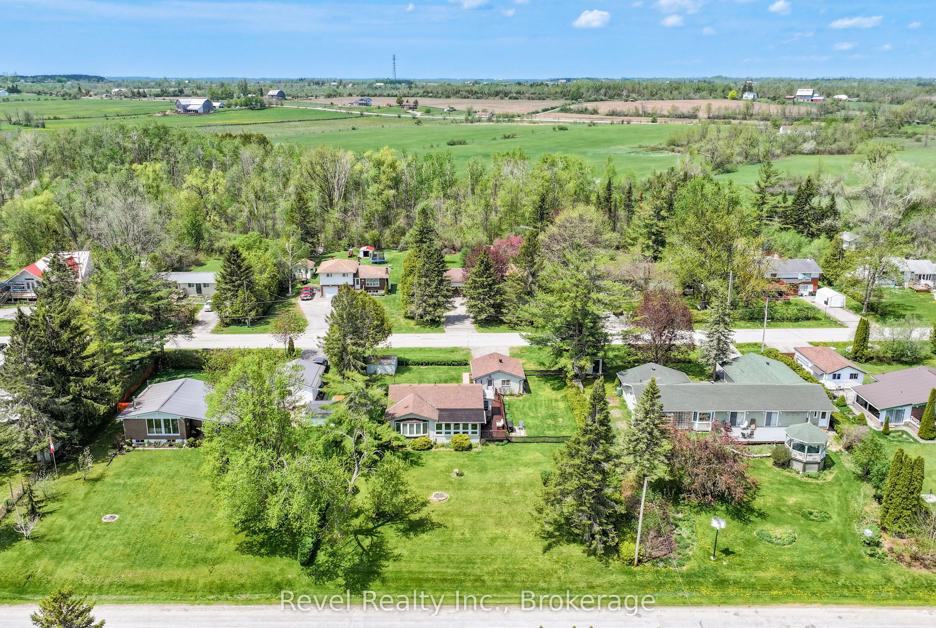 133 Victoria Drive E